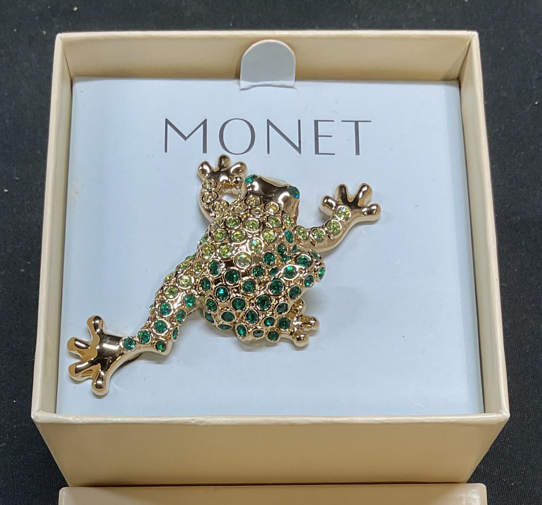Monet Gold Tone Crystal Frog Brooch NIB (1 of 7)