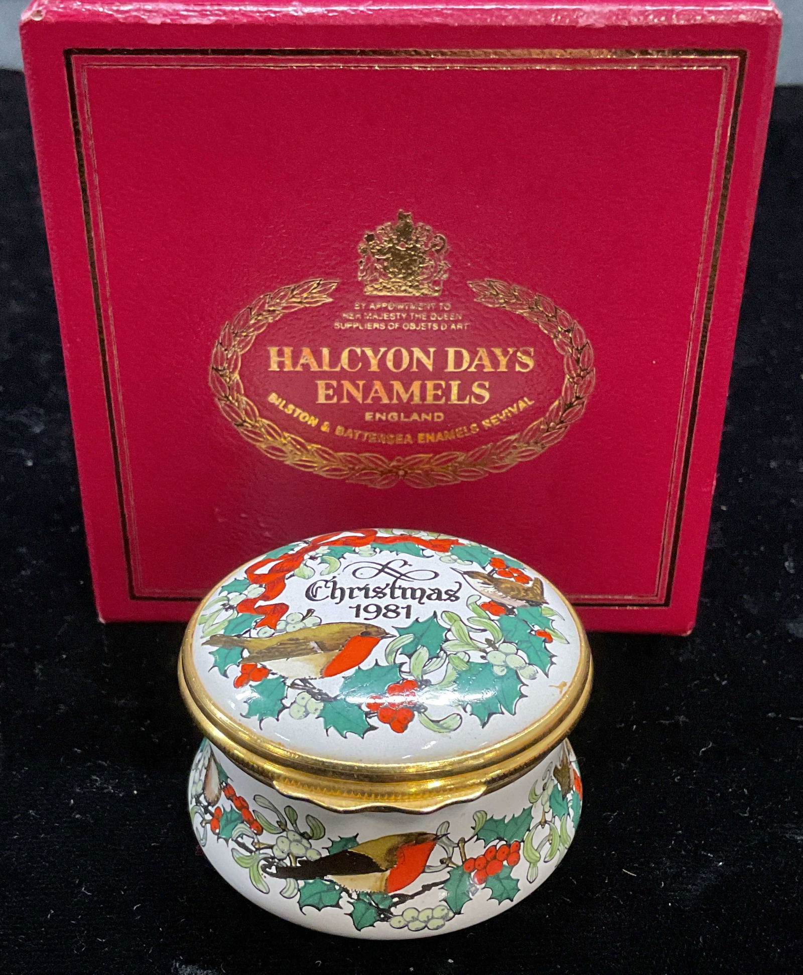 1981 Halcyon Days Enamel Christmas Trinket Box Eng (1 of 8)