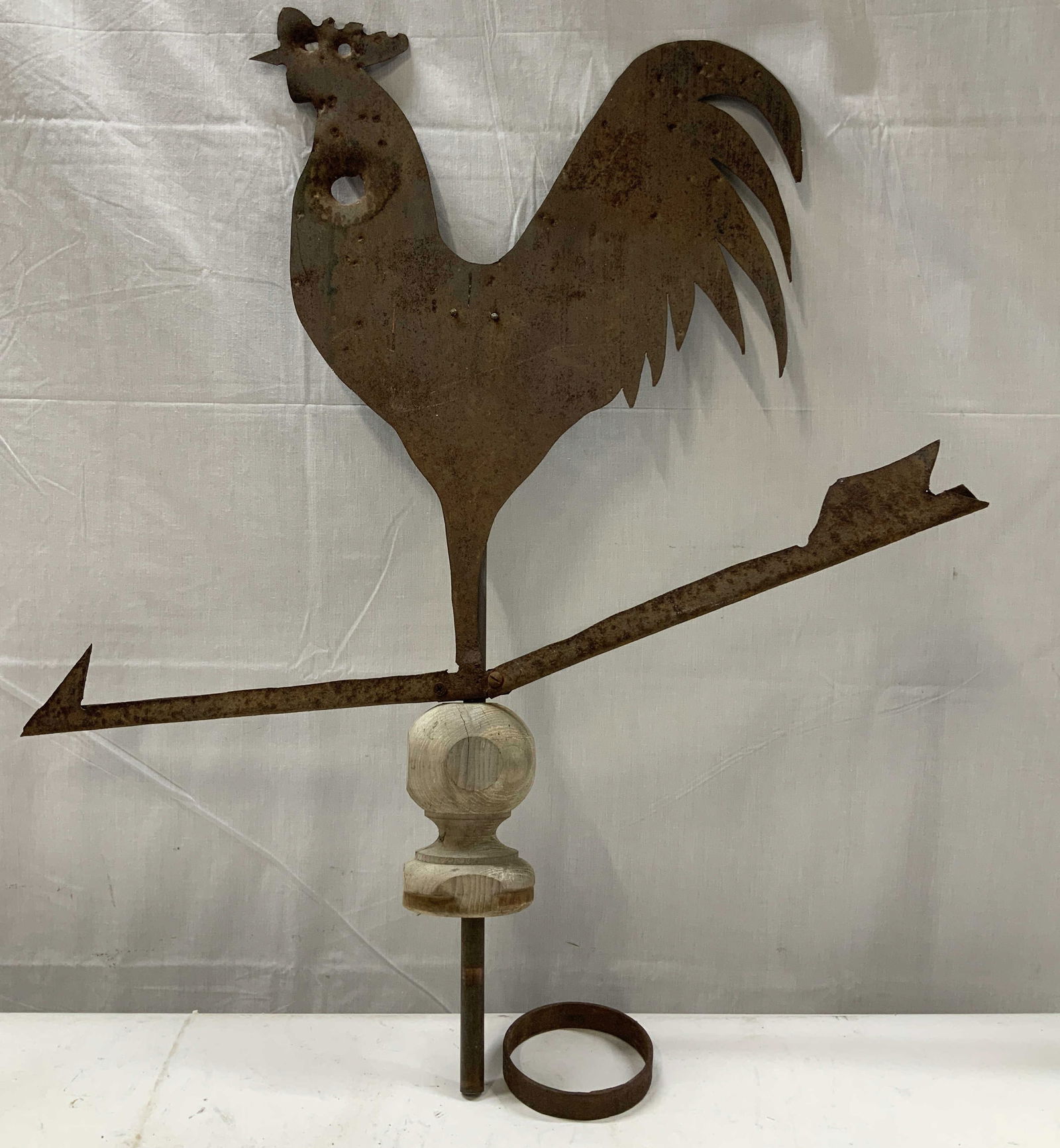 Vntg Wooden & Metal Rooster Weathervane 30.3in (1 of 7)