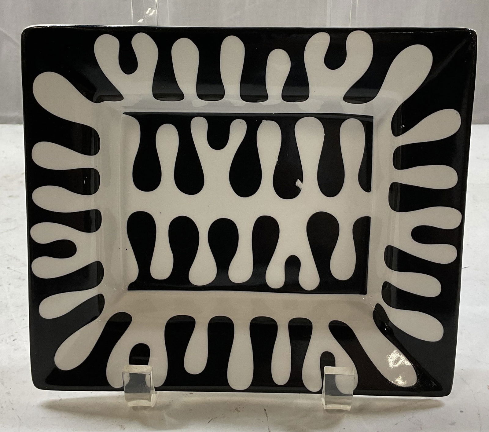 Tozai Home Black & White Ceramic Decorative Tray (1 of 8)