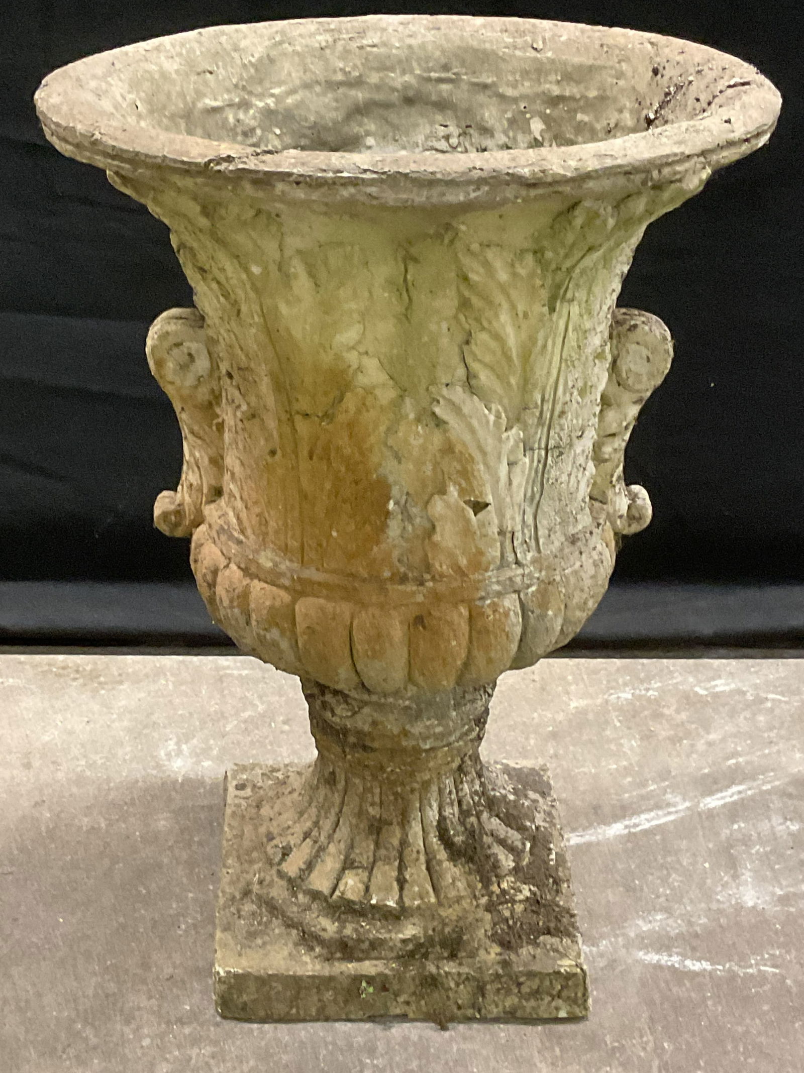 Vintage Classical Style Urn Pedestal Planter (1 of 6)