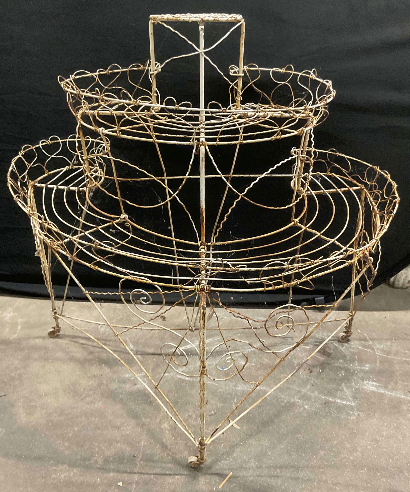 Vtg White Iron Three Tier Rolling Plant Stand 3ft (1 of 6)