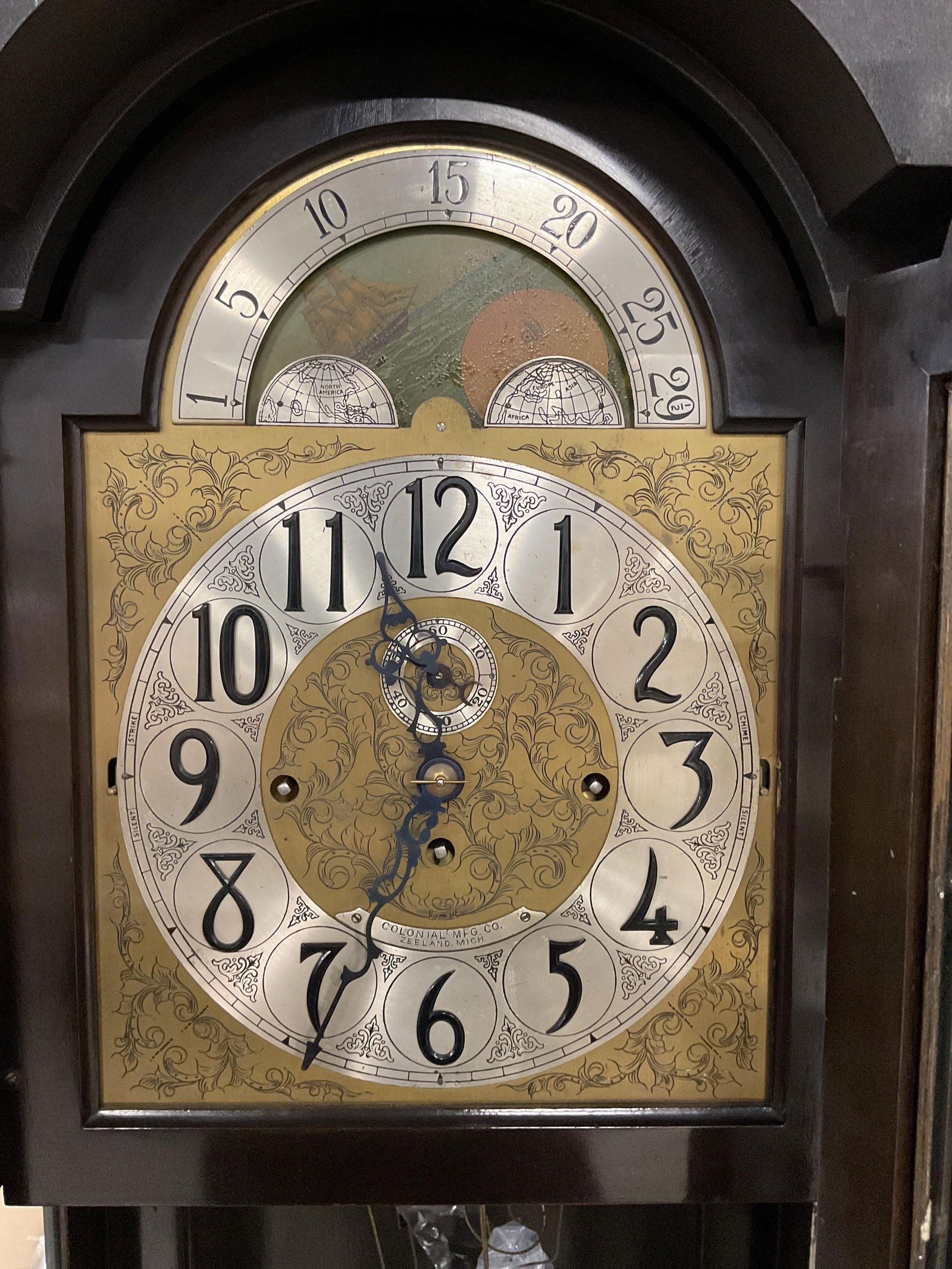 1900 Colonial Clocks Moon Phase Grandfather Clock (1 of 11)