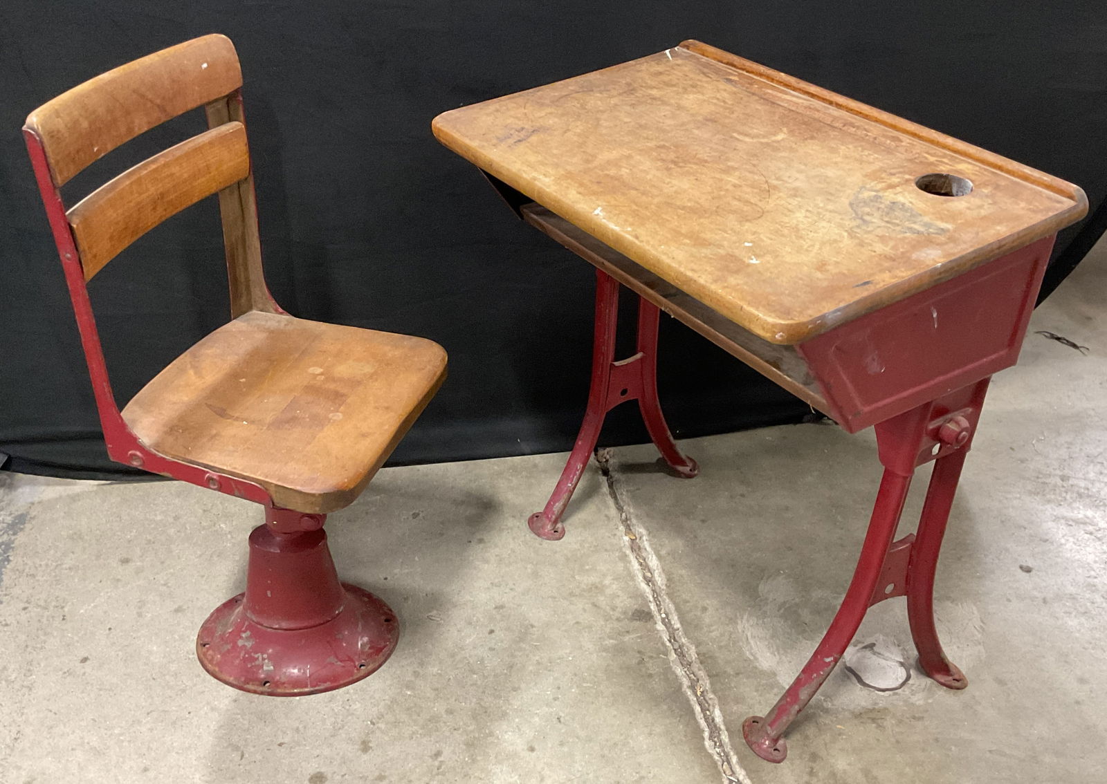 American Seating Co Childrens School Desk & Chair (1 of 6)