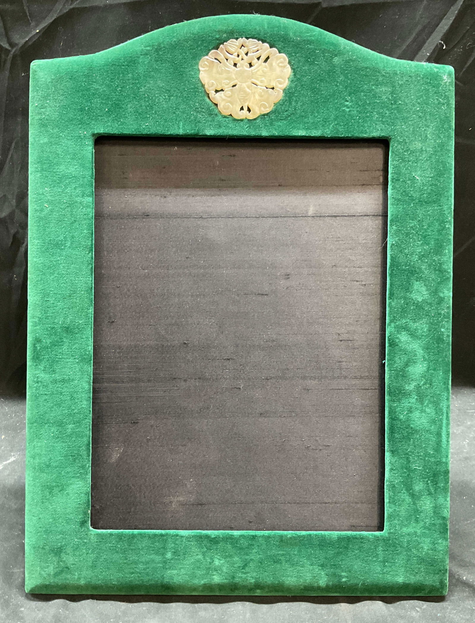 Vtg Jade Butterfly Medallion Green Velvet Frame (1 of 6)