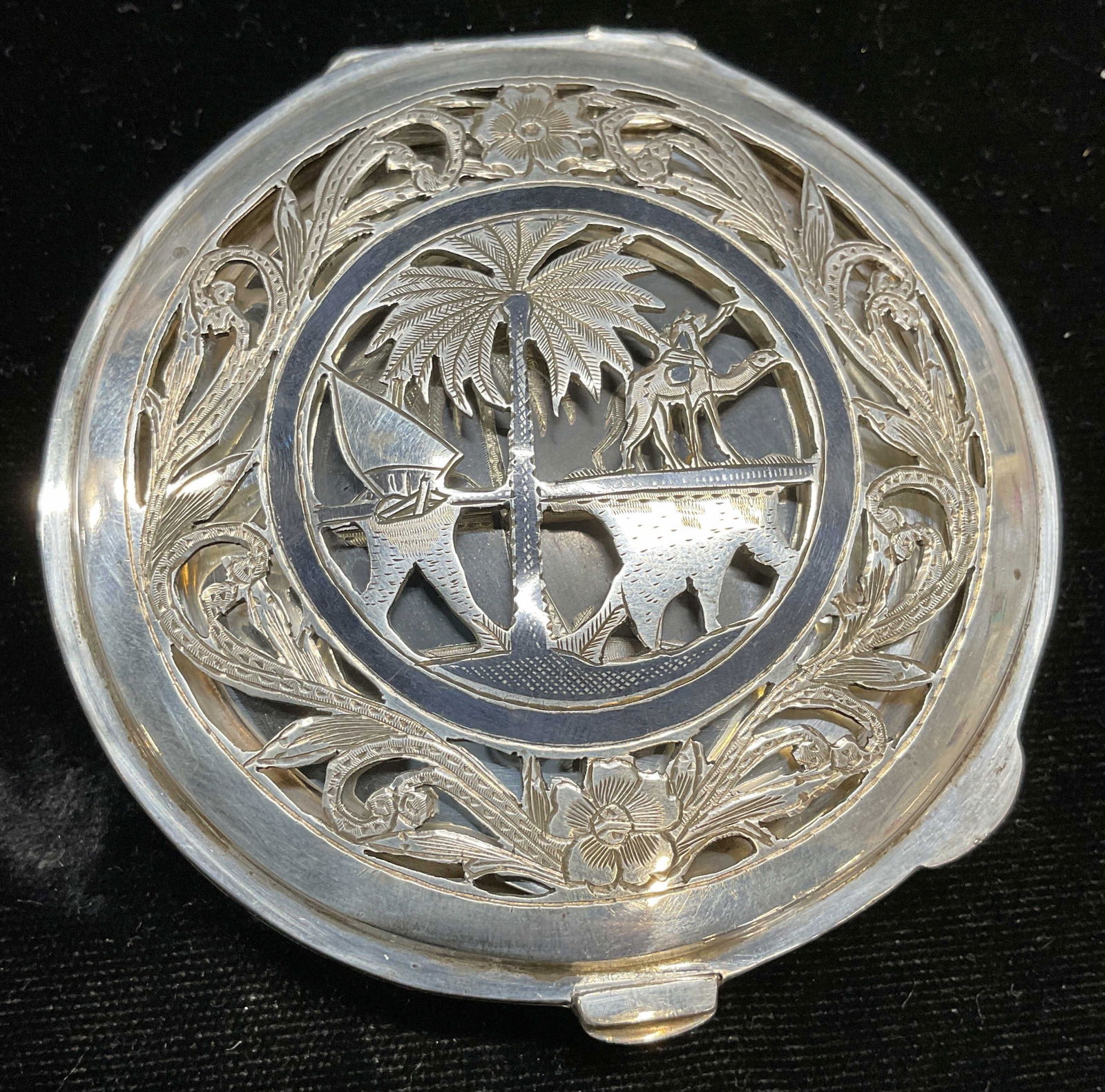 Vintage Sgn Persian Niello Sterling Silver Compact (1 of 6)