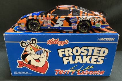 2000 NASCAR #5 Kelloggs 1:24 Die-Cast Metal Car