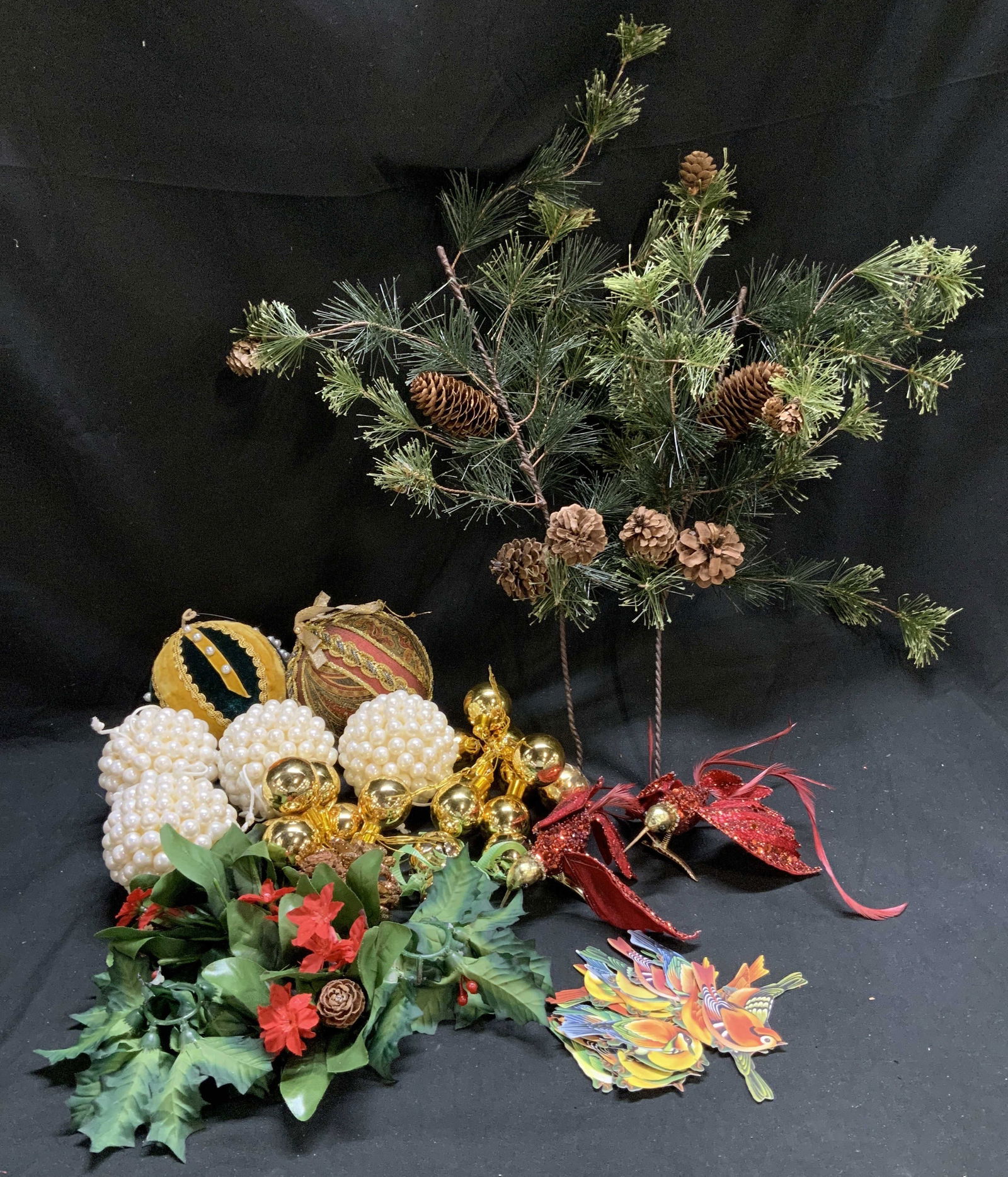 Lot 20+ Vntg Assorted Christmas Ornaments (1 of 12)