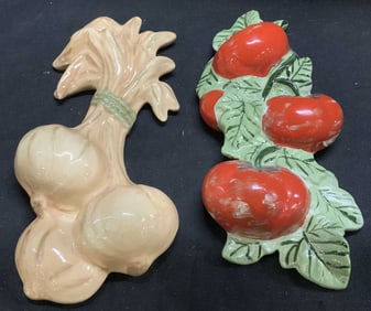 Lot 2 Vntg Tomato & Onions Ceramic Wall Plaques