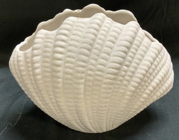 White Ribbed Shell Ceramic Vase