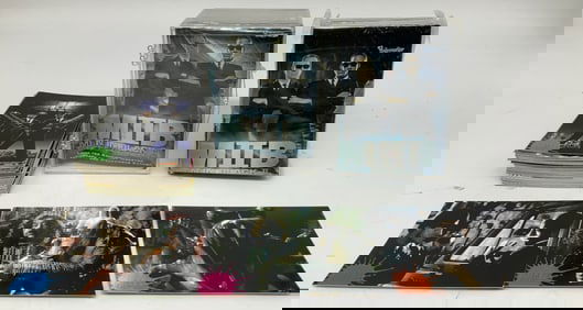 Lot 40+ MIB 1997&2002 Collectible Trading Cards