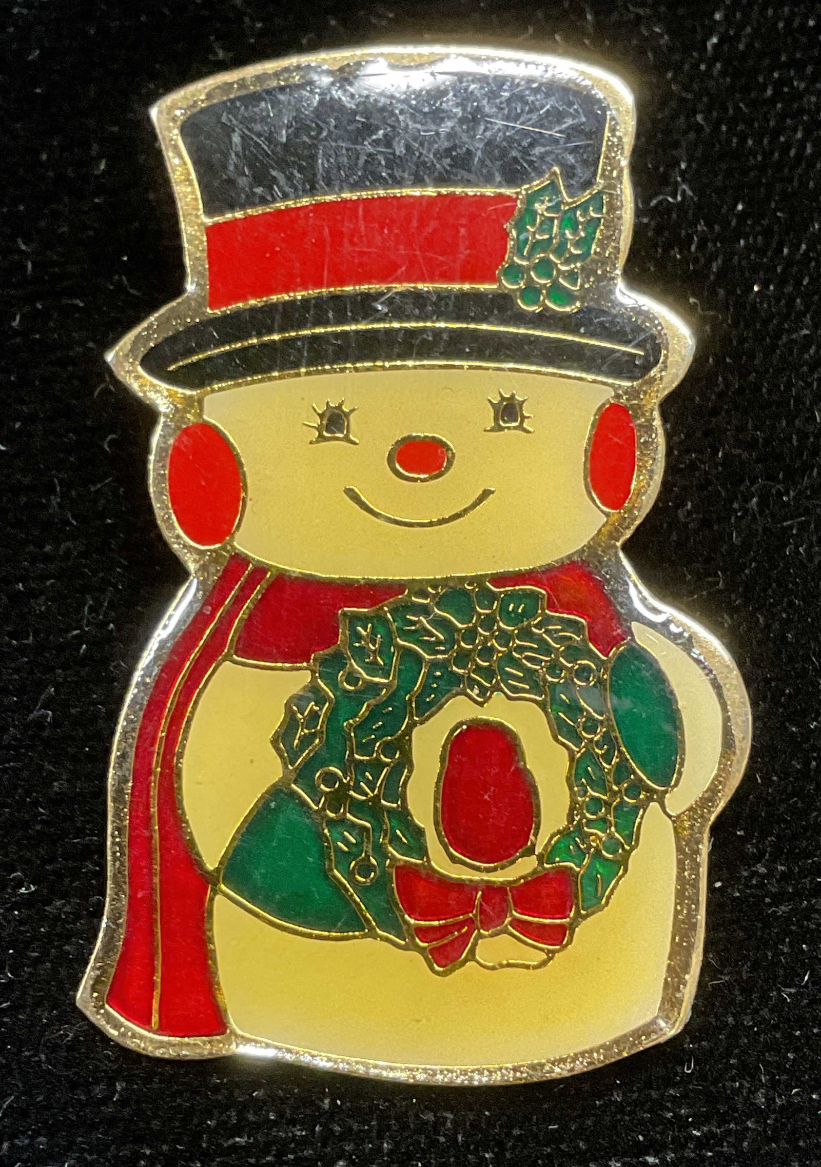 Gold Tone Snowman Enamel Brooch: Gold tone snowman motif enamel brooch. Measures approx 1.5 x 1 inches. Some scratching. Jewelry, estate jewelry, costume jewelry, cocktail jewelry, fashion jewelry, accessories, fashion accessories, w