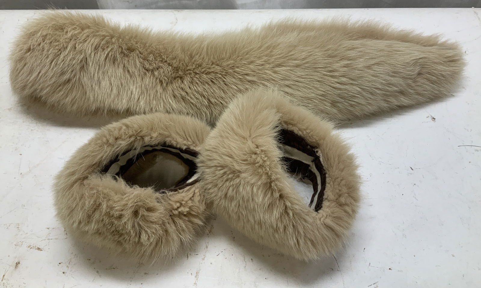 Vntg Pair Light Beige Fur Cuffs & Scarf: Lot includes, light beige toned fur cuffs & scarf. Pieces are real fur & lined w brown fabric. Surface wear consistent to age, use & exposure. No visible signature or markings. Measurements of scarf: