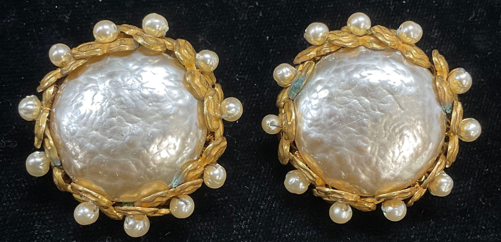 Miriam Haskell Gold Tn Faux Pearl Earrings (1 of 6)