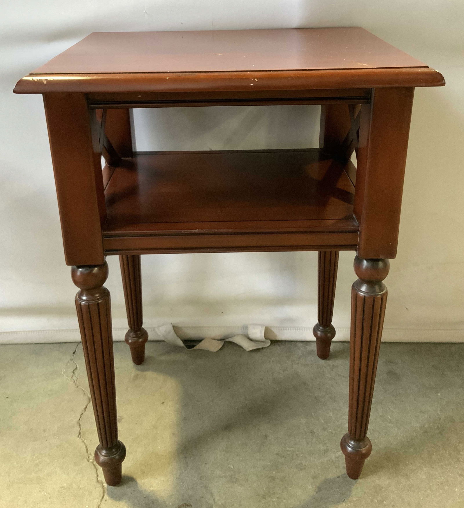 Wooden Accent Side Table W Lower Shelf (1 of 6)