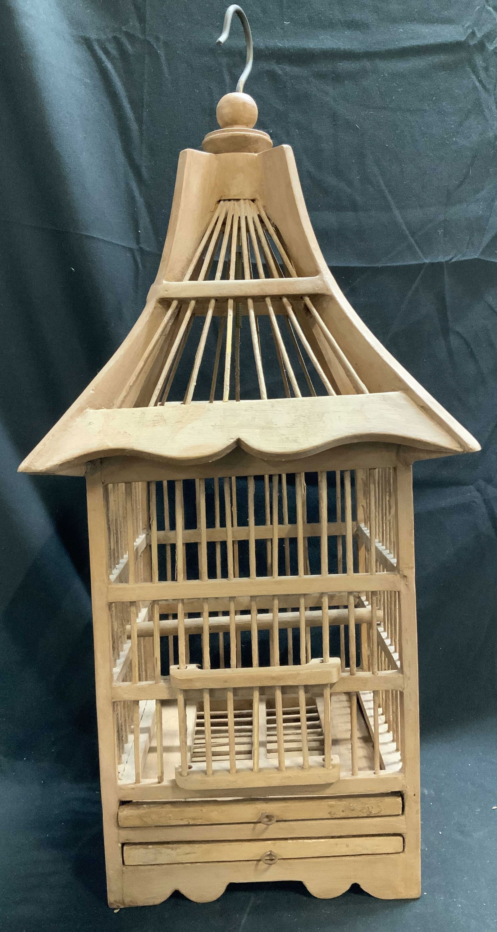 Vntg Pagoda Style Wooden Birdcage (1 of 6)
