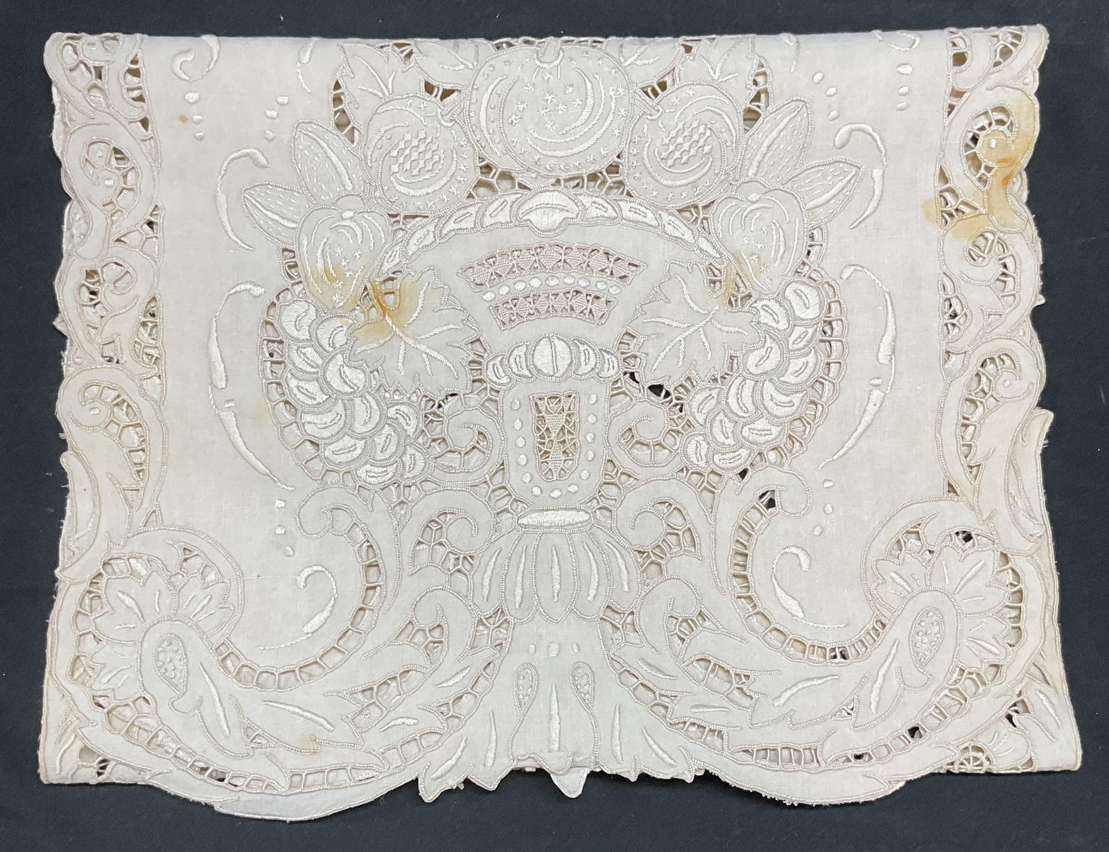 Vintage White Lace Embroidered Table Runner (1 of 6)