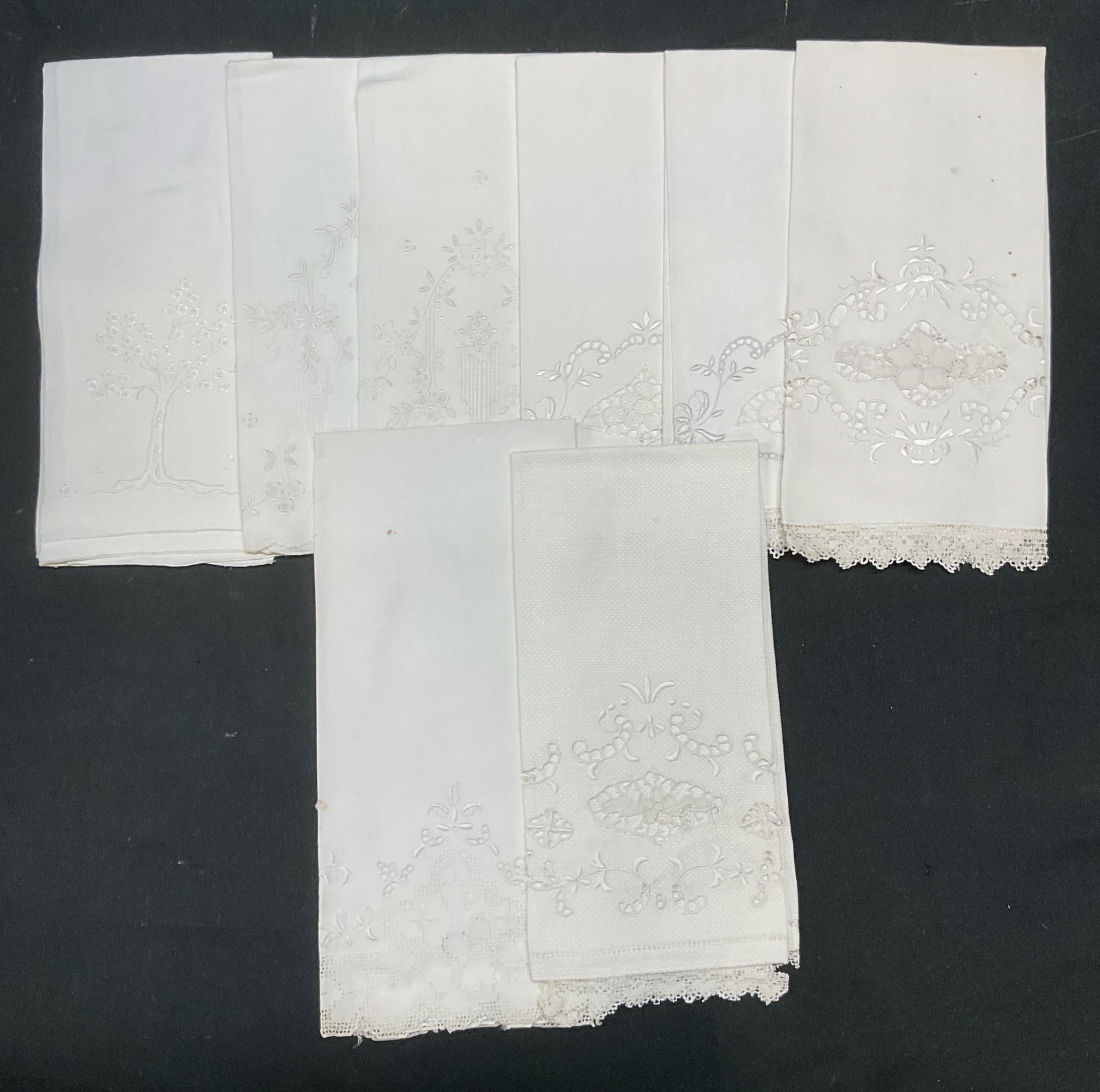 Lot 8 Vintage White Embroidered Lace Tea Towels (1 of 6)
