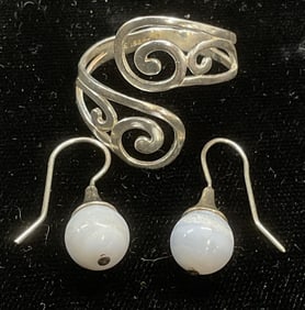 Lot 2 IBB Sterling Silver Ring & Agate Earrings