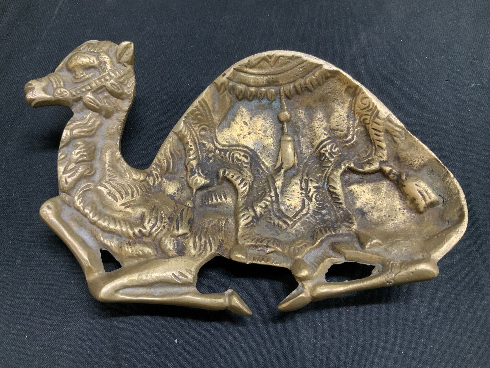 Vtg Solid Brass Resting Camel Trinket Dish (1 of 6)
