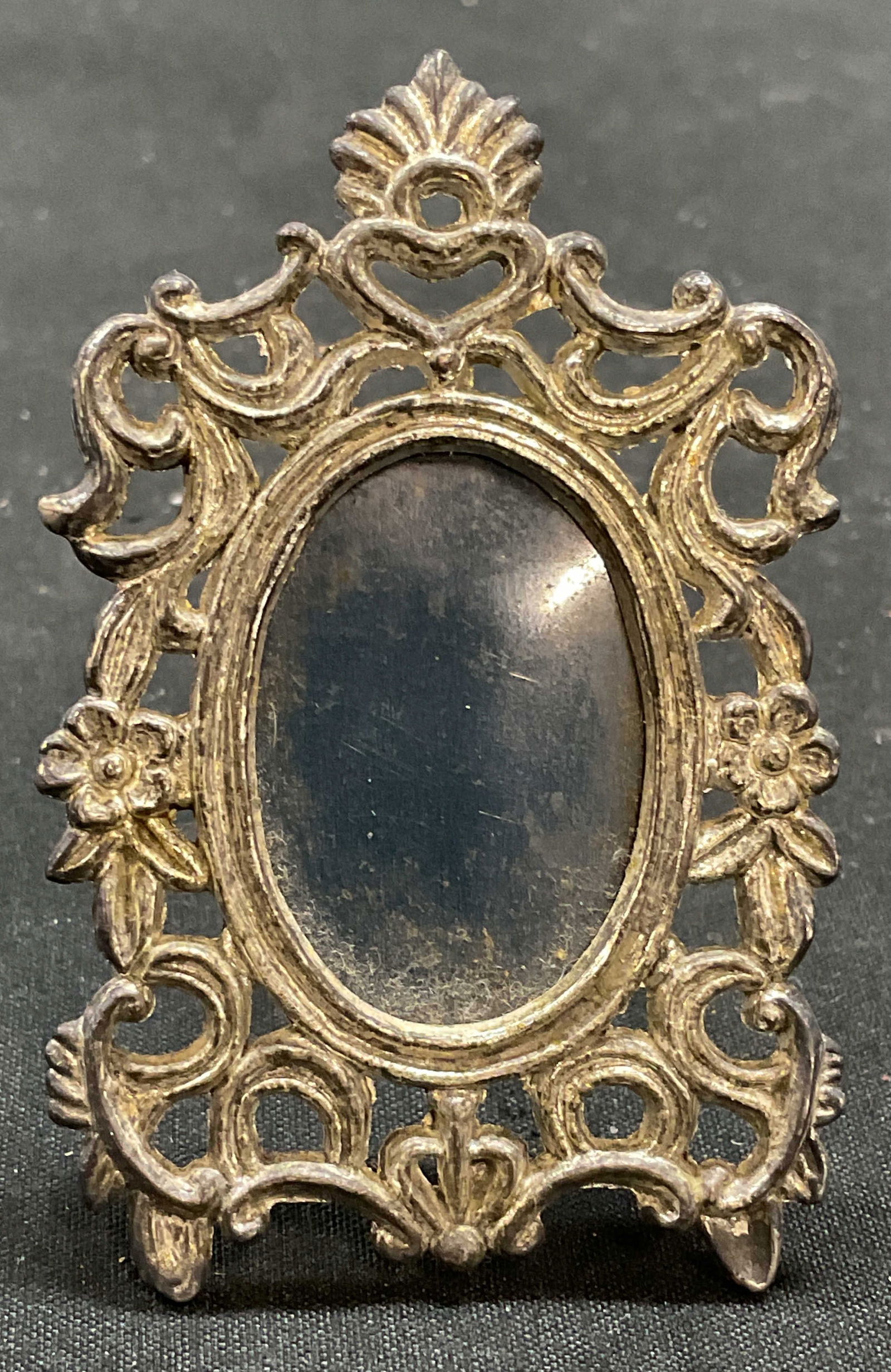 Vtg FETCO Ornate Miniature Silver Tn Picture Frame (1 of 6)