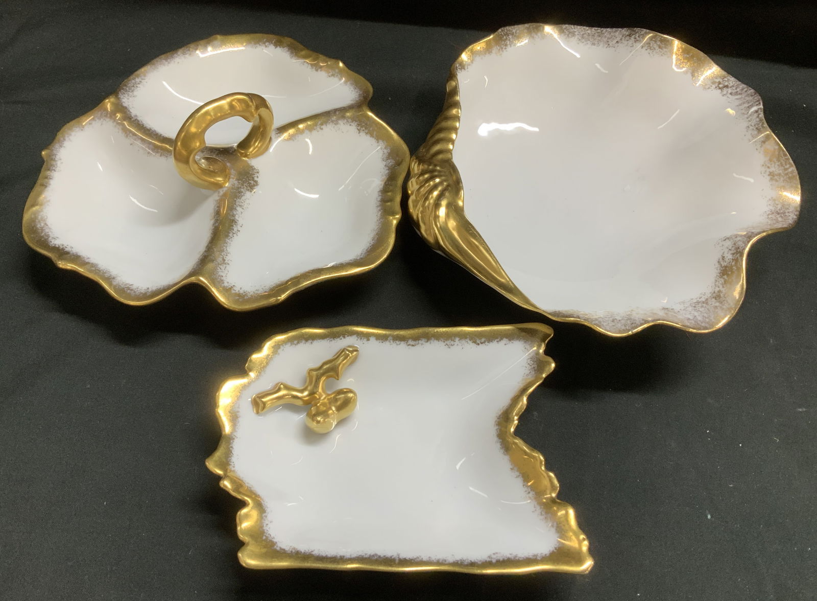 Lot 3 Sgnd Helen Beck Porc Gilt Scalloped Dishes (1 of 9)