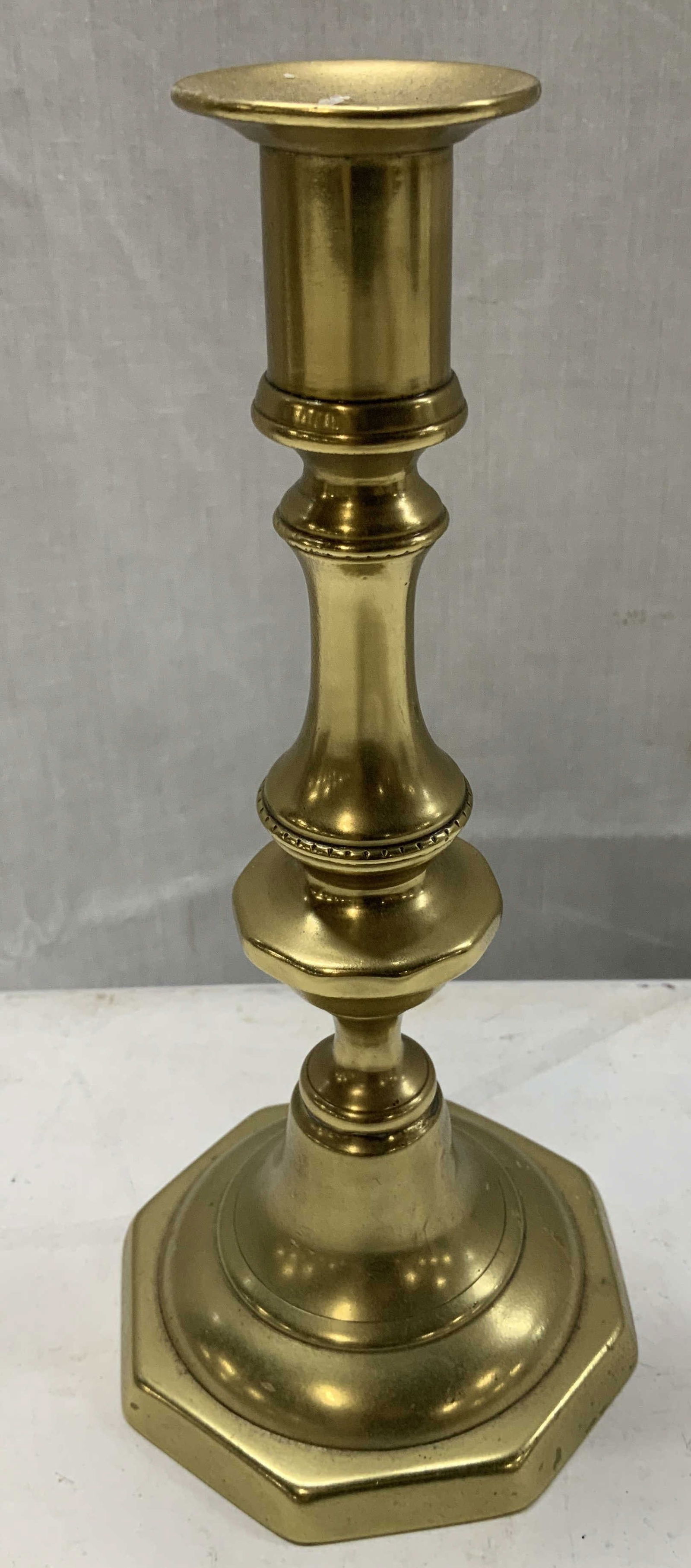 Vtg English Brass Push Up Candlestick (1 of 6)