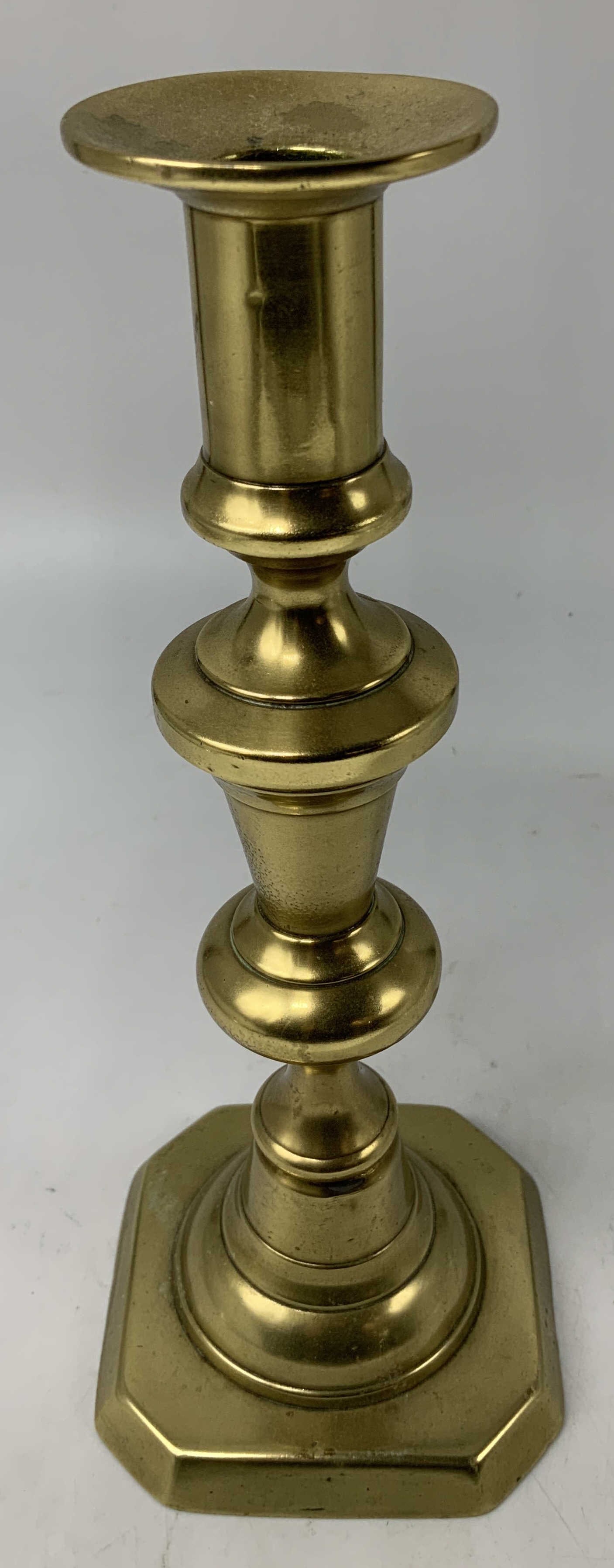 Vtg English Brass Push Up Candlestick (1 of 6)