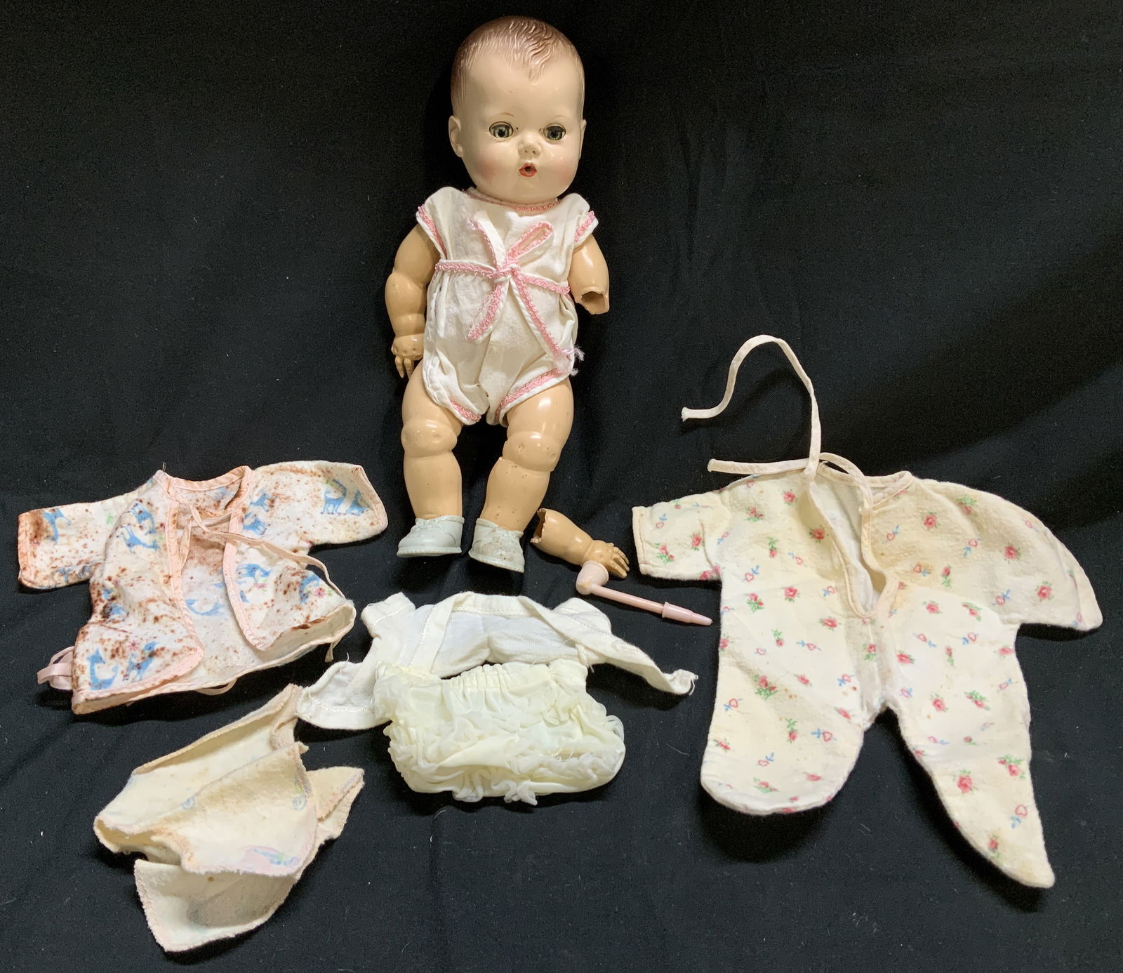 Vtg American Character Tiny Tears Doll & Clothes (1 of 10)