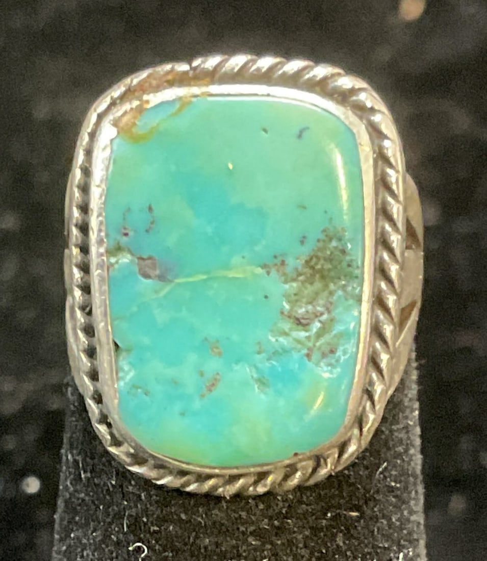 Vintage Sterling Silver Turquoise Ring: Vintage sterling silver and turquoise ring. Approx .5 inches wide. Total weight 3 grams. Some scratching. Jewelry, estate jewelry, fine jewelry, cocktail jewelry, fashion jewelry, accessories, fashion