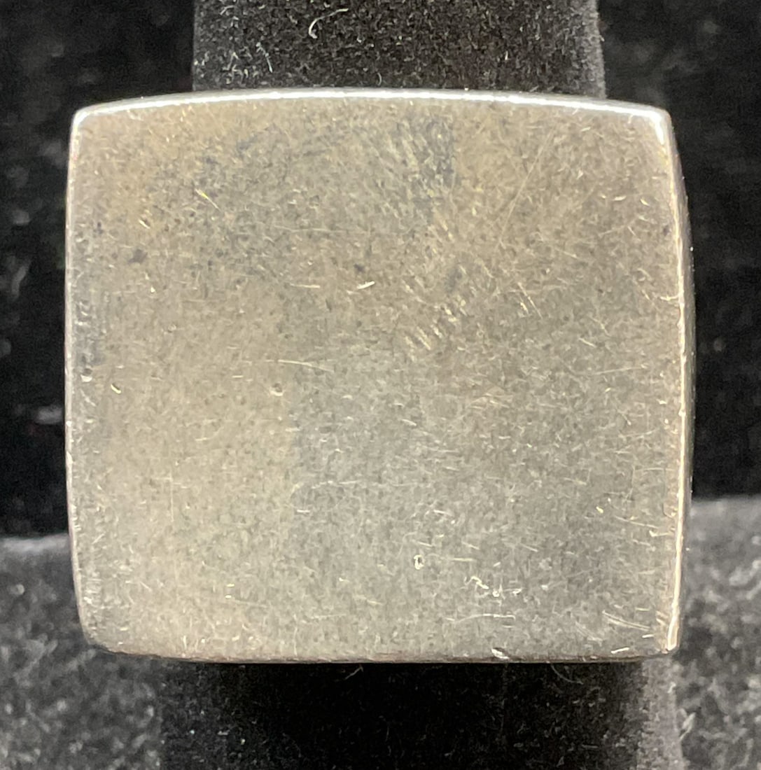 Vintage Sterling Silver Square Signet Ring: Vintage sterling silver square signet ring. Size 7. Total weight 12 grams. Marked sterling. Some scratching. Jewelry, estate jewelry, fine jewelry, cocktail jewelry, fashion jewelry, accessories, fash