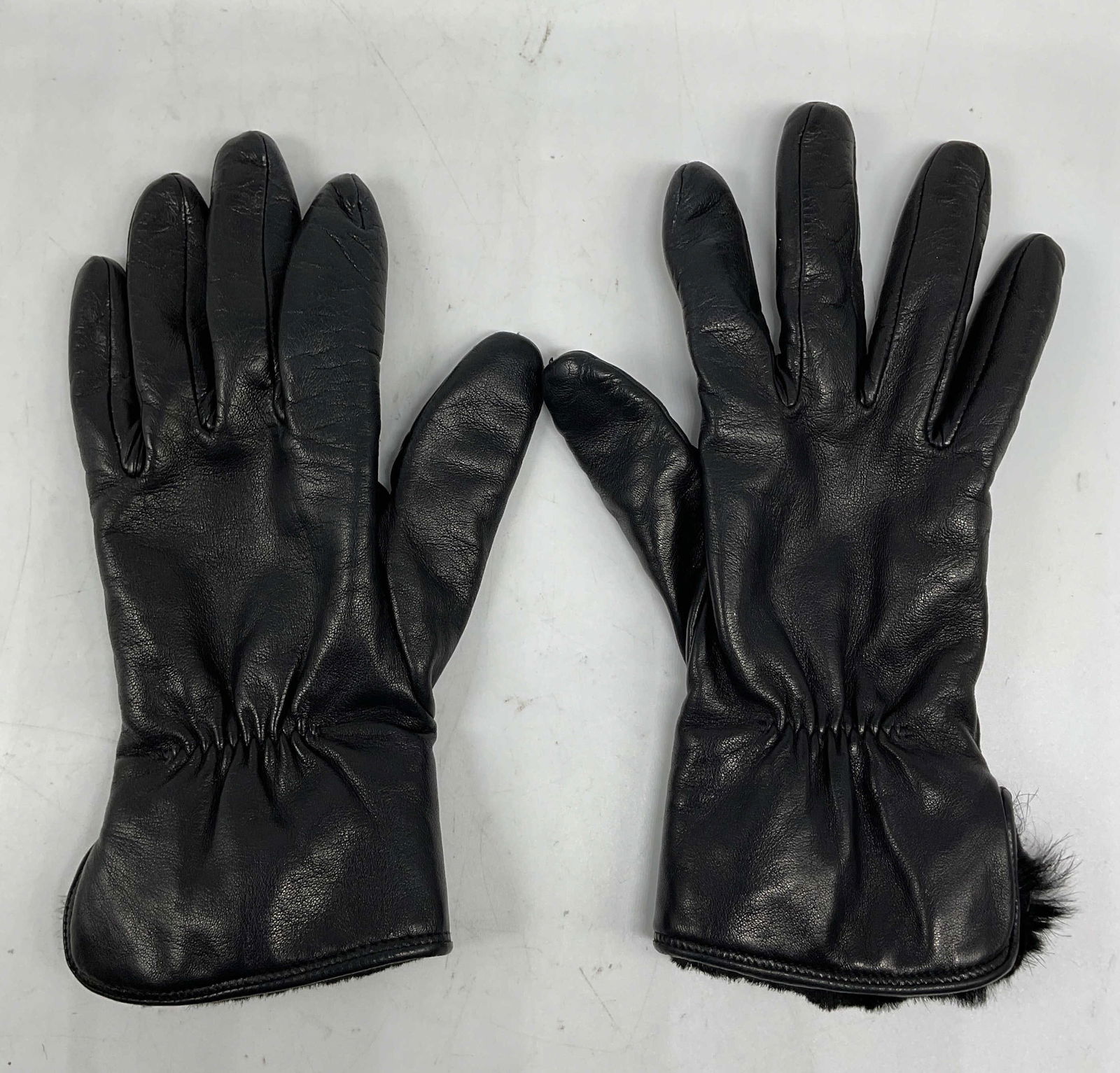Vintage Black Leather Fur Lined Gloves (1 of 6)
