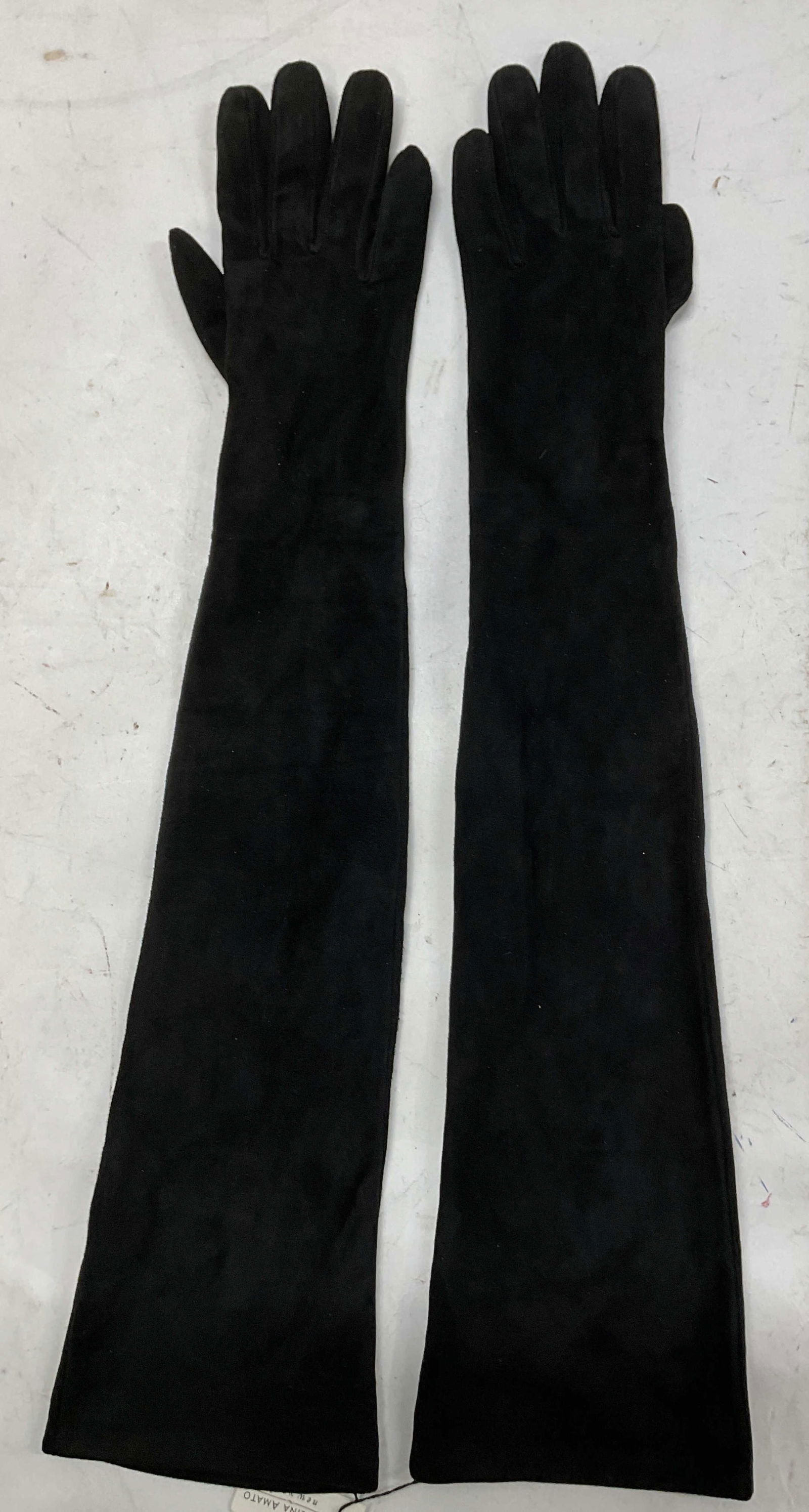 NWT Carolina Amato New York Black Lambskin Gloves (1 of 6)