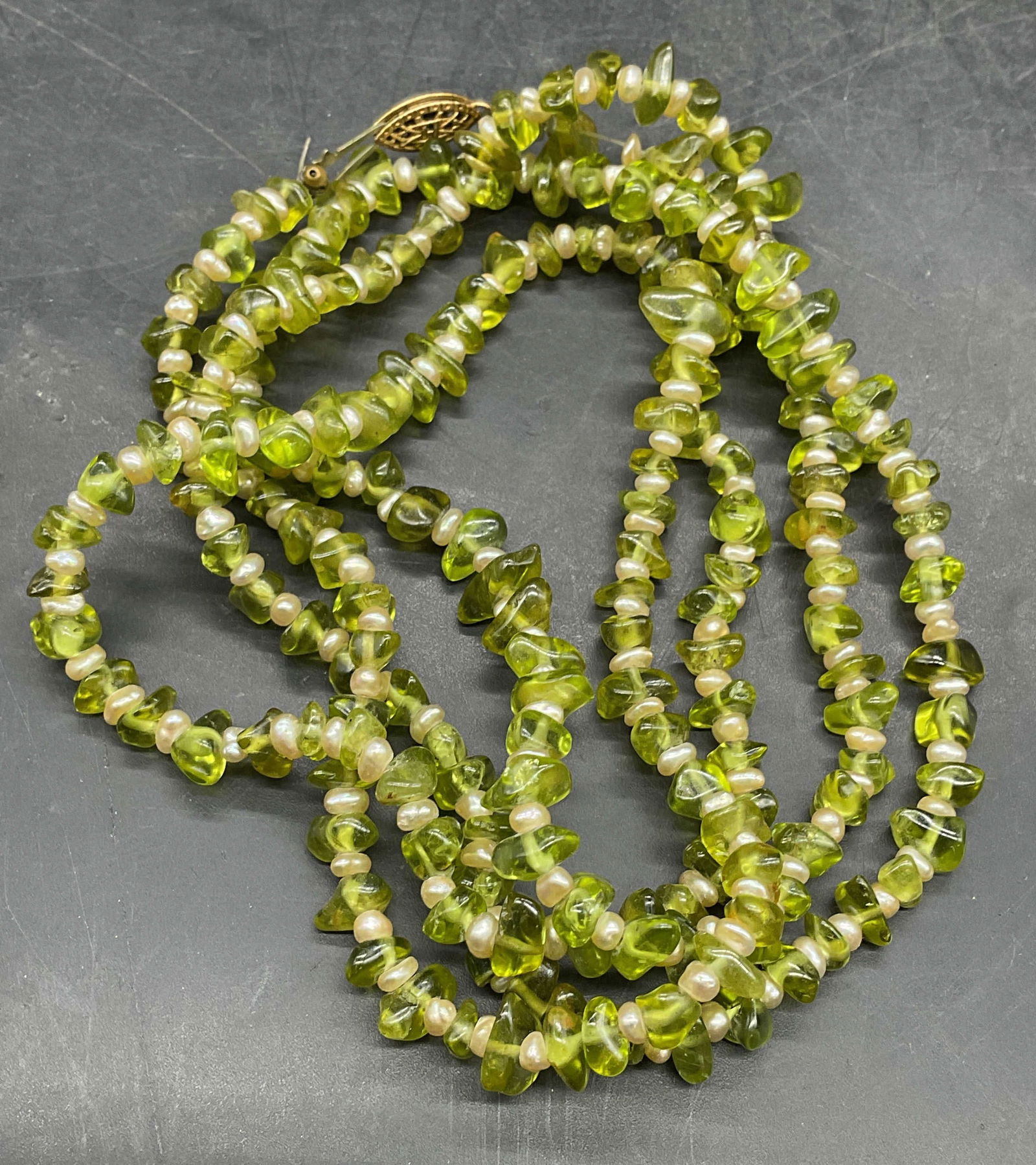 Vtg Green Semiprecious Seed Pearl Necklace (1 of 6)