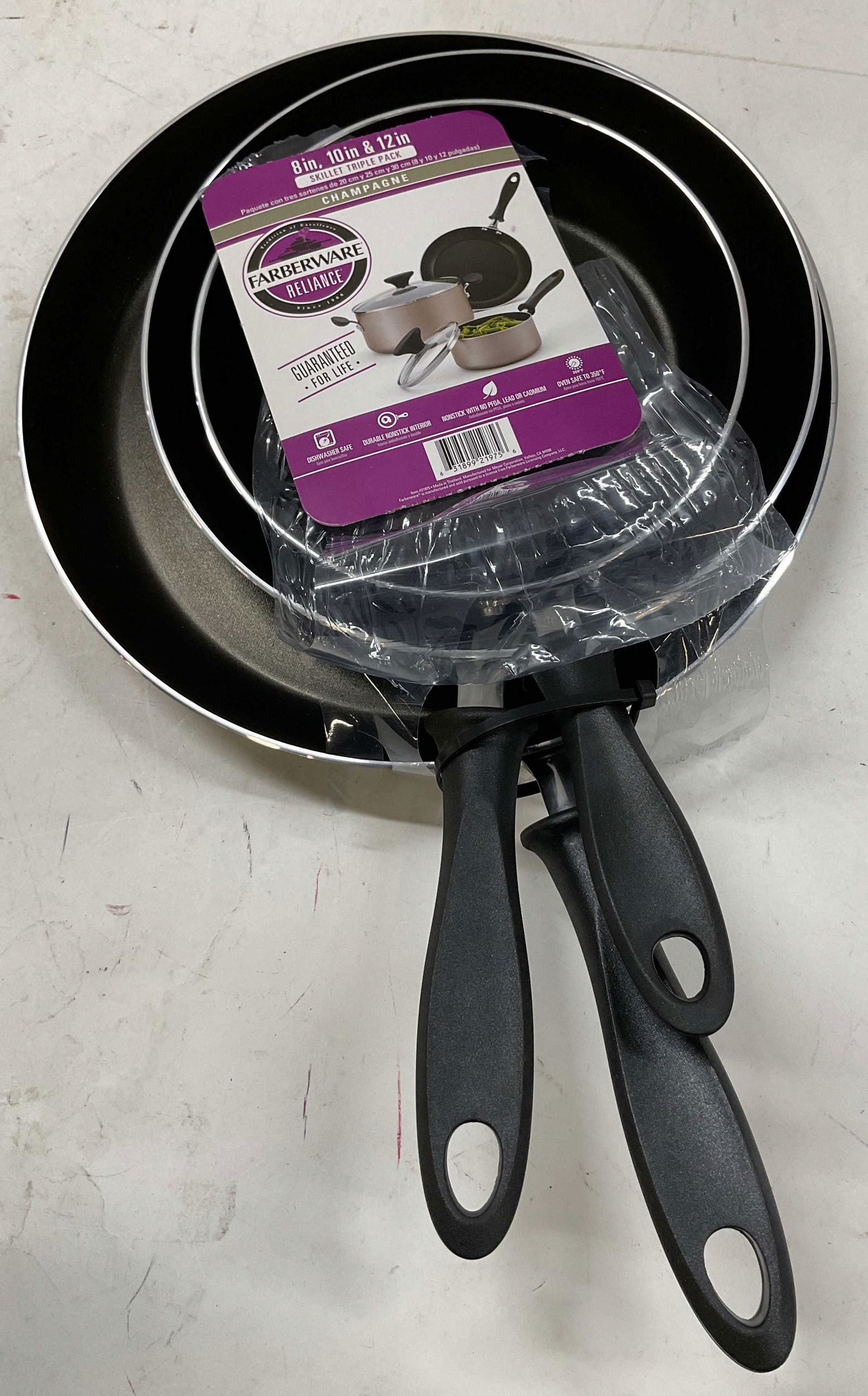 Lot 3 NWT Farberware Nonstick Skillets (1 of 7)