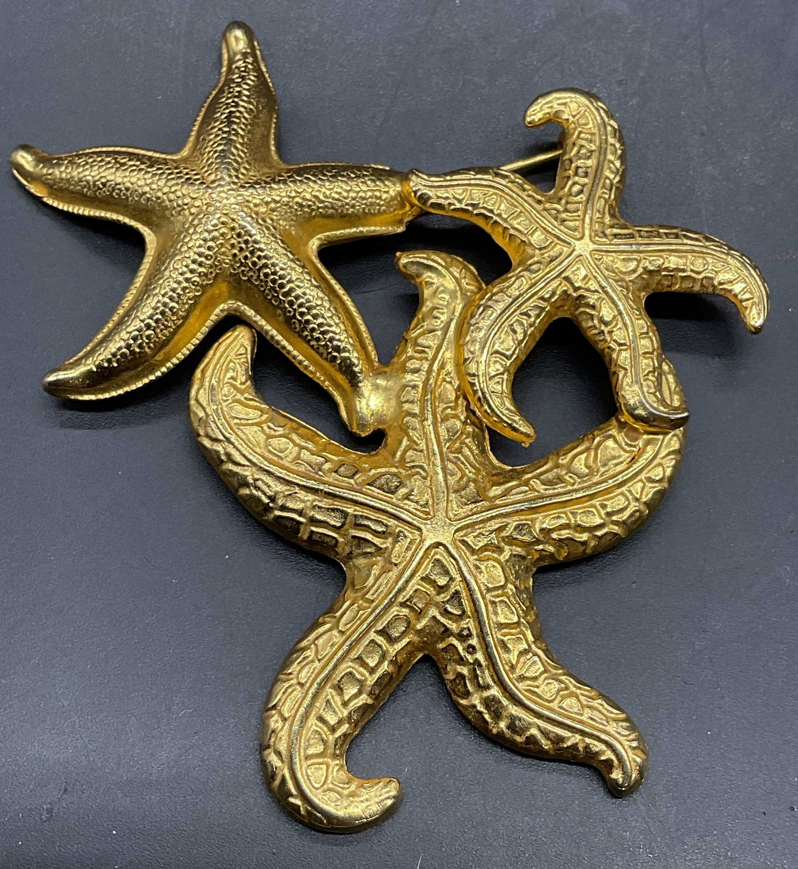 Vtg Ben Amun Gold Tone Starfish Brooch: Vintage signed Ben Amun gold tone starfish motif brooch. Measures approx 2.75 x 2.5 inches. Some scratching. Jewelry, estate jewelry, costume jewelry, cocktail jewelry, fashion jewelry, accessories, f