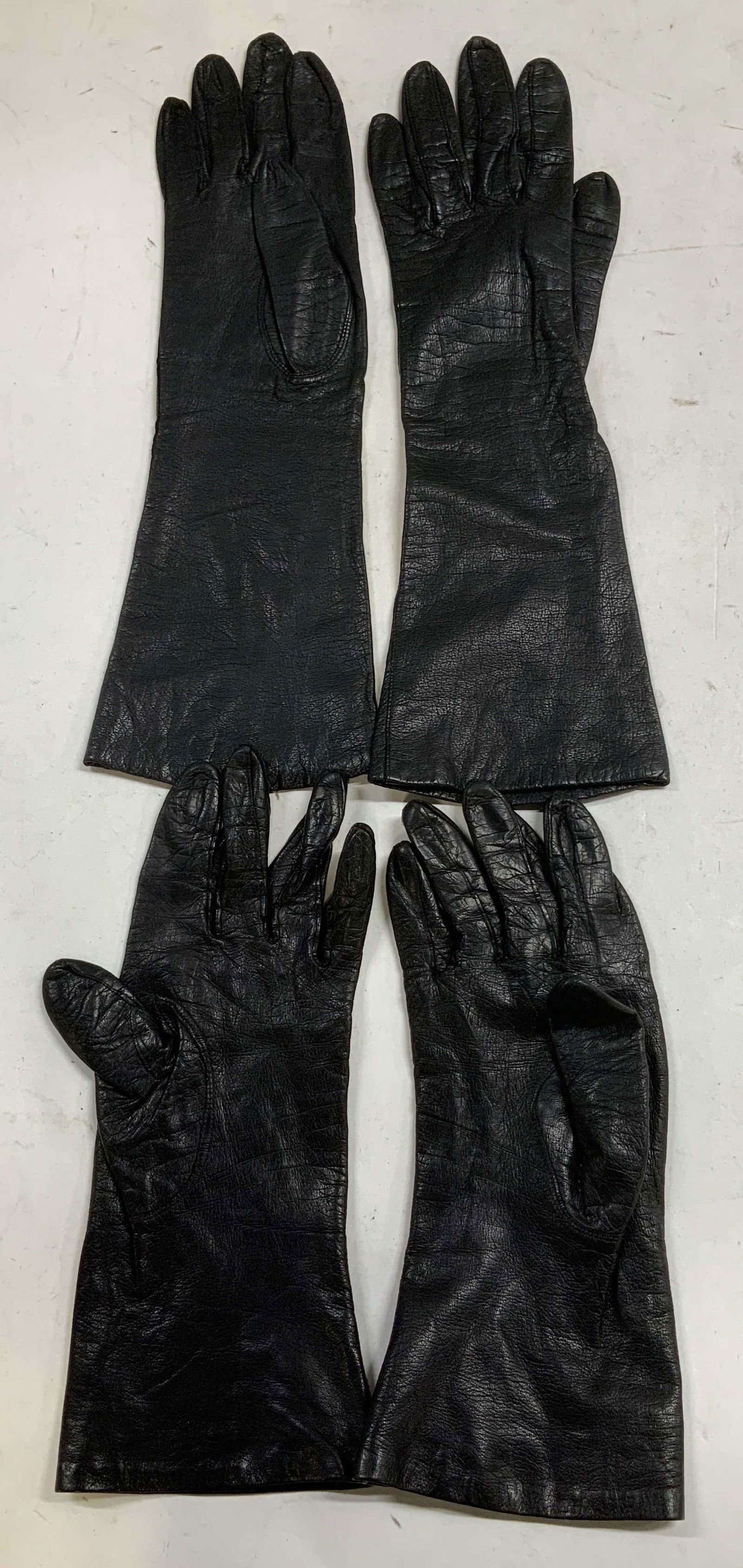 Vtg 2 Pair Silk Lined Black Leather Gloves FRANCE (1 of 7)