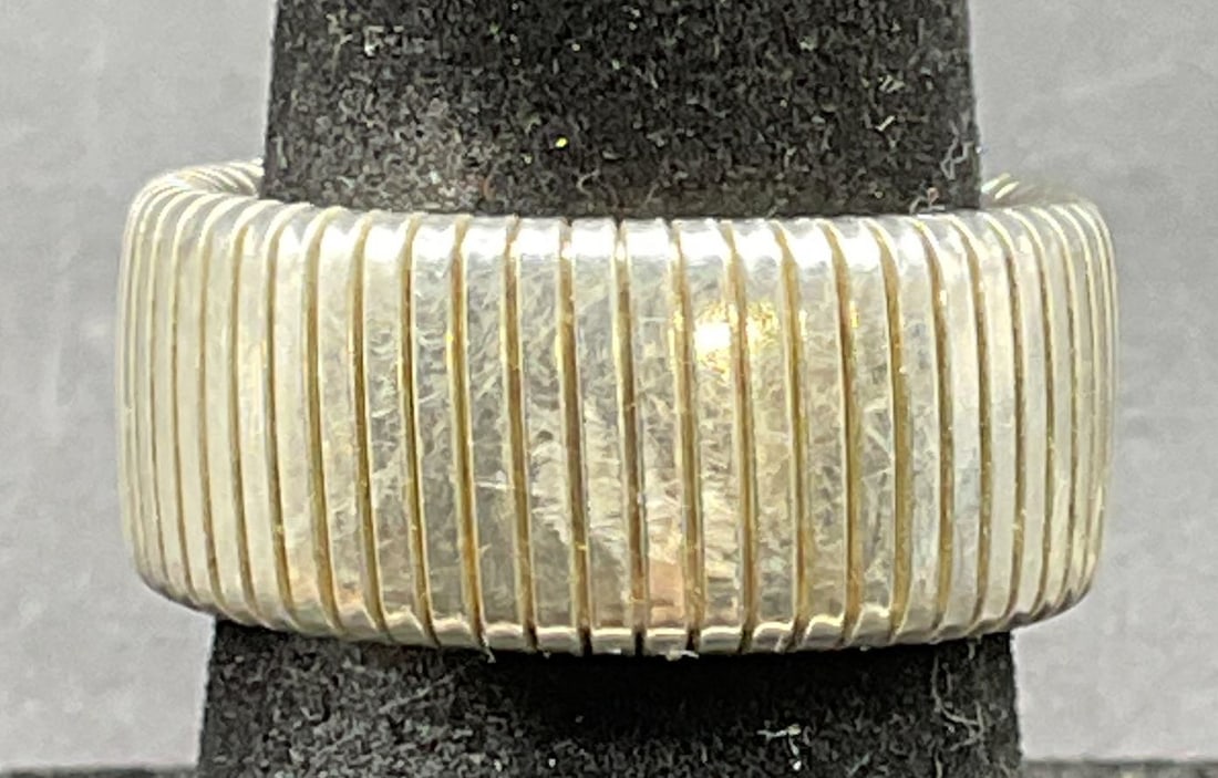 Sterling Silver Chin Band Ring: Sterling silver chain band ring. Fits up to size 11.5. Total weight 6 grams. Some scratching. Jewelry, estate jewelry, fine jewelry, cocktail jewelry, fashion jewelry, accessories, fashion accessories