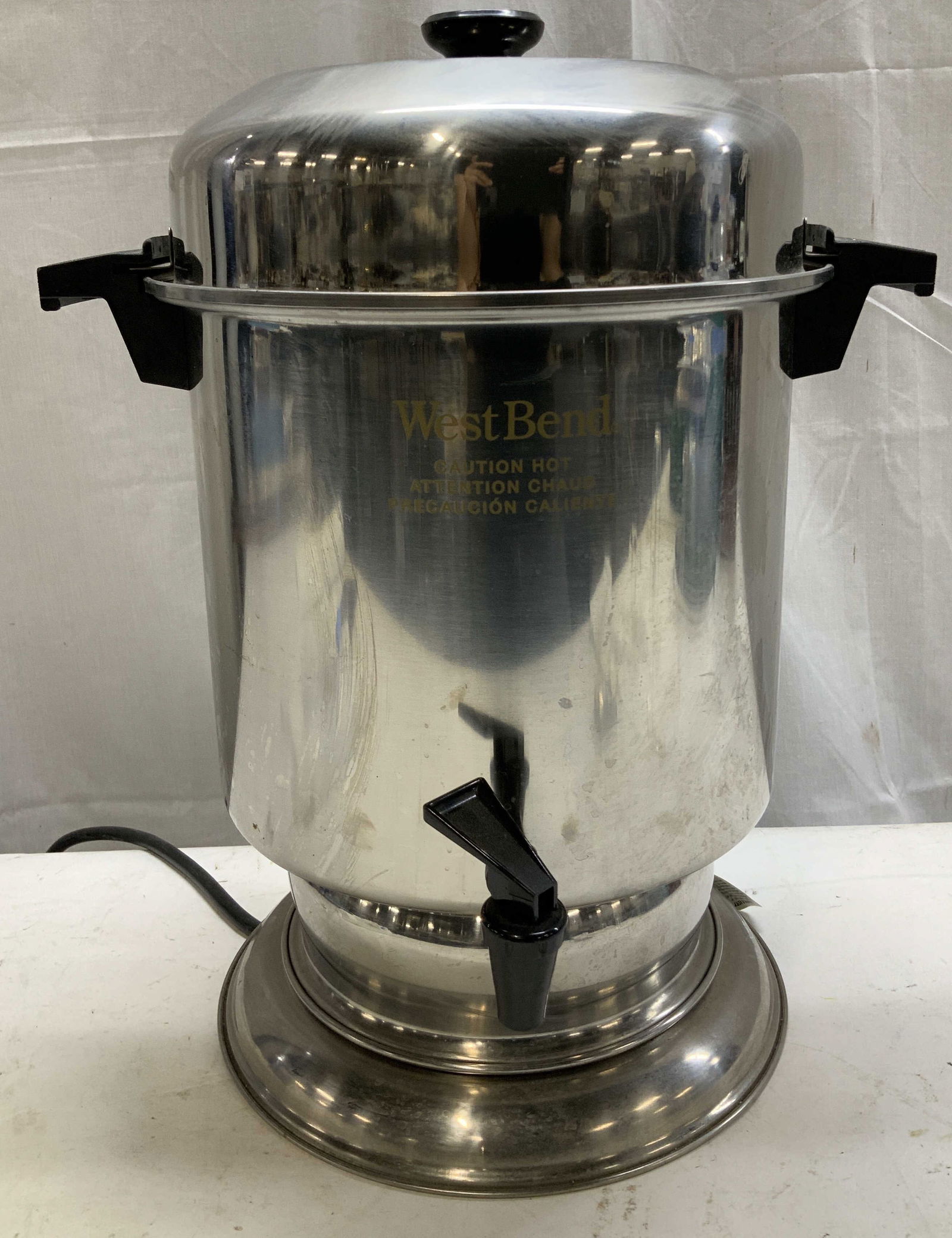 West Bend 55 Cup Commercial Coffee Urn (1 of 6)