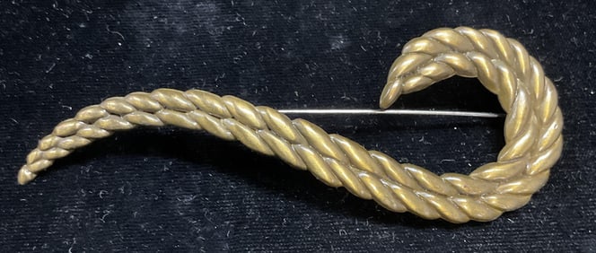 Vtg Gold Tone Cable Motif Brooch, 4.5 In Long