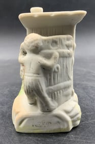 Vntg Porcelain Figurine in Hut Doorway JAPAN