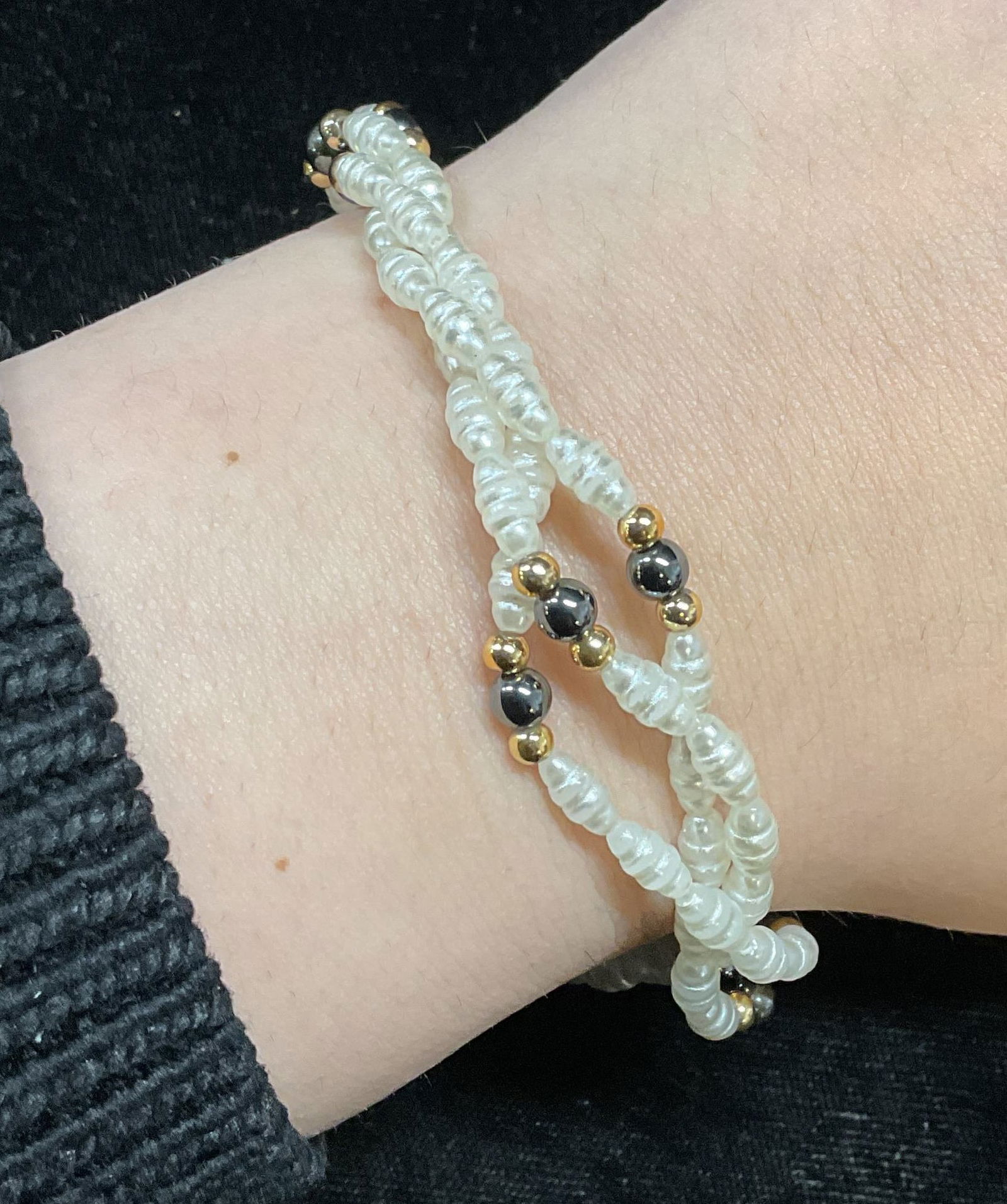 Faux Pearl Silver & Gold Tone Beaded Bracelet (1 of 6)