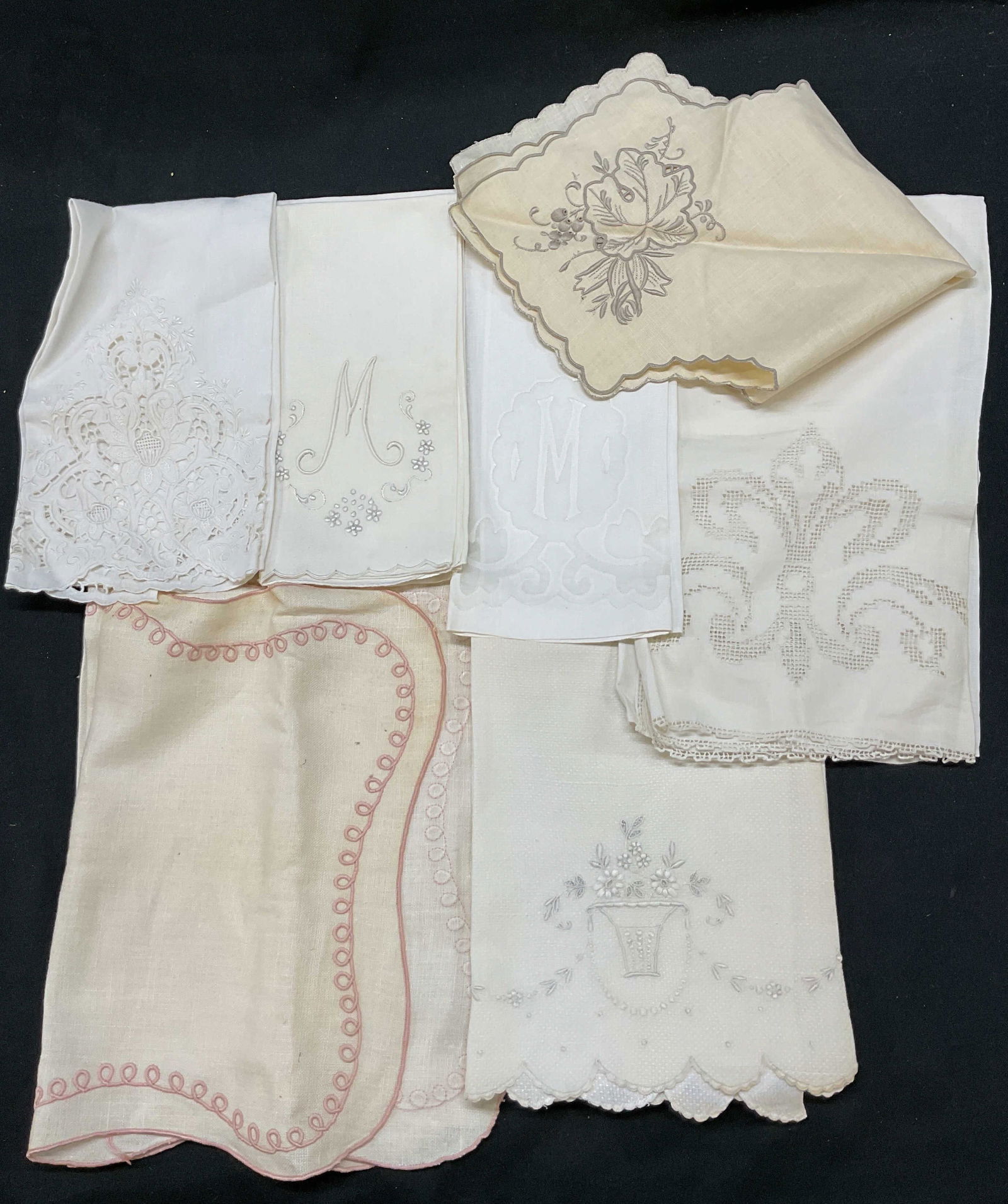 Lot 11 Vintage White Embroidered Table Linens (1 of 18)