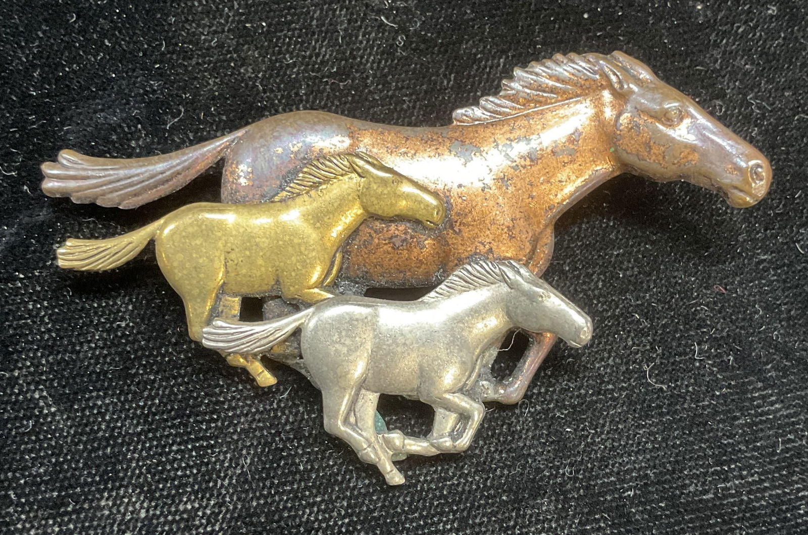 Vtg Brass Copper Mxd Metal Galloping Horses Brooch (1 of 6)