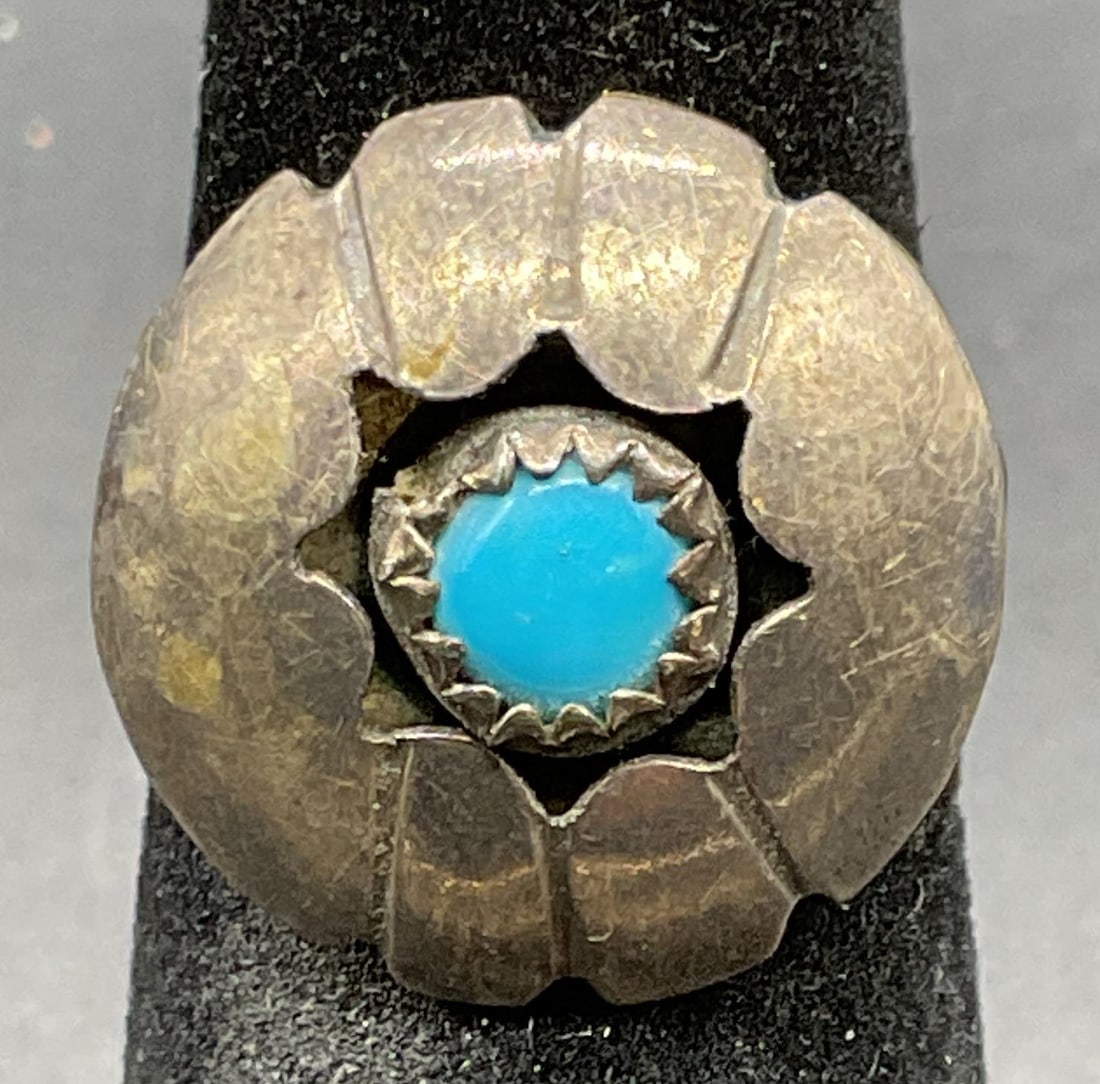Vintage Sterling Silver Blue Cabochon Ring: Vintage sterling silver ring with turquoise blue style cabochon. Size 4.75. Total weight 2.4 grams. Tests for sterling using acid test. Some scratching. Jewelry, estate jewelry, fine jewelry, cocktail
