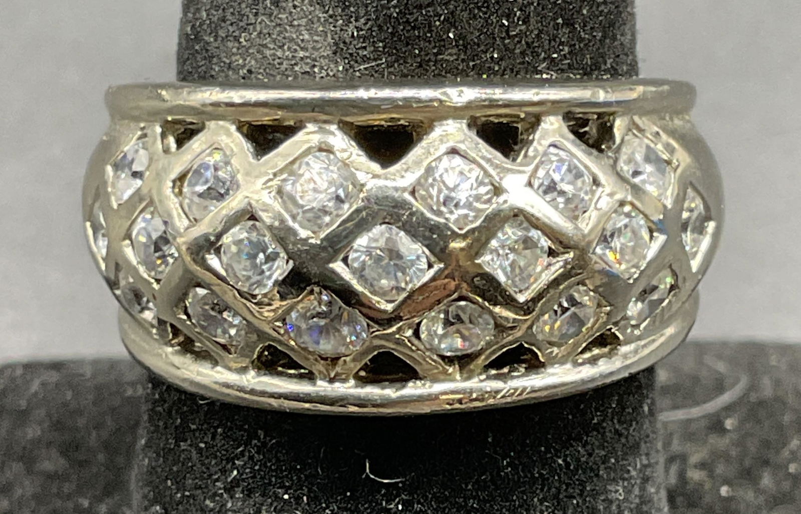 Sterling Silver Clear Semiprecious Ring (1 of 6)