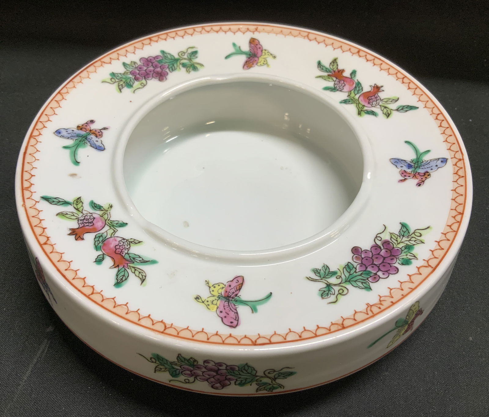 Vtg Chinese Hand Painted Motifs Porc Ashtray (1 of 6)