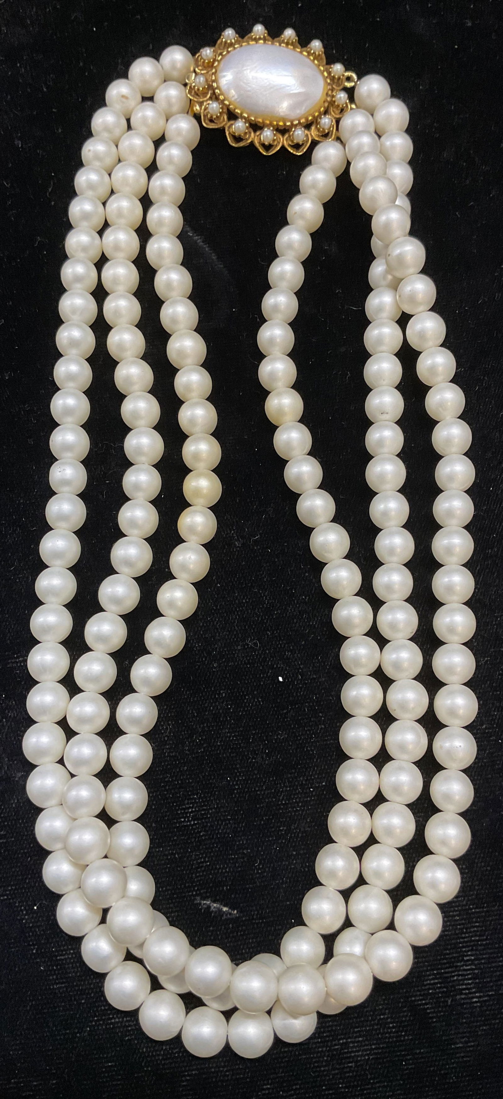 Vintage Florenza 3 Strand Faux Pearl Necklace: Vintage signed Florenza 3 strand faux pearl beaded necklace with faux pearl clasp. Drop length approx 7 inches. Some wear including scratching. Jewelry, estate jewelry, costume jewelry, cocktail jewel
