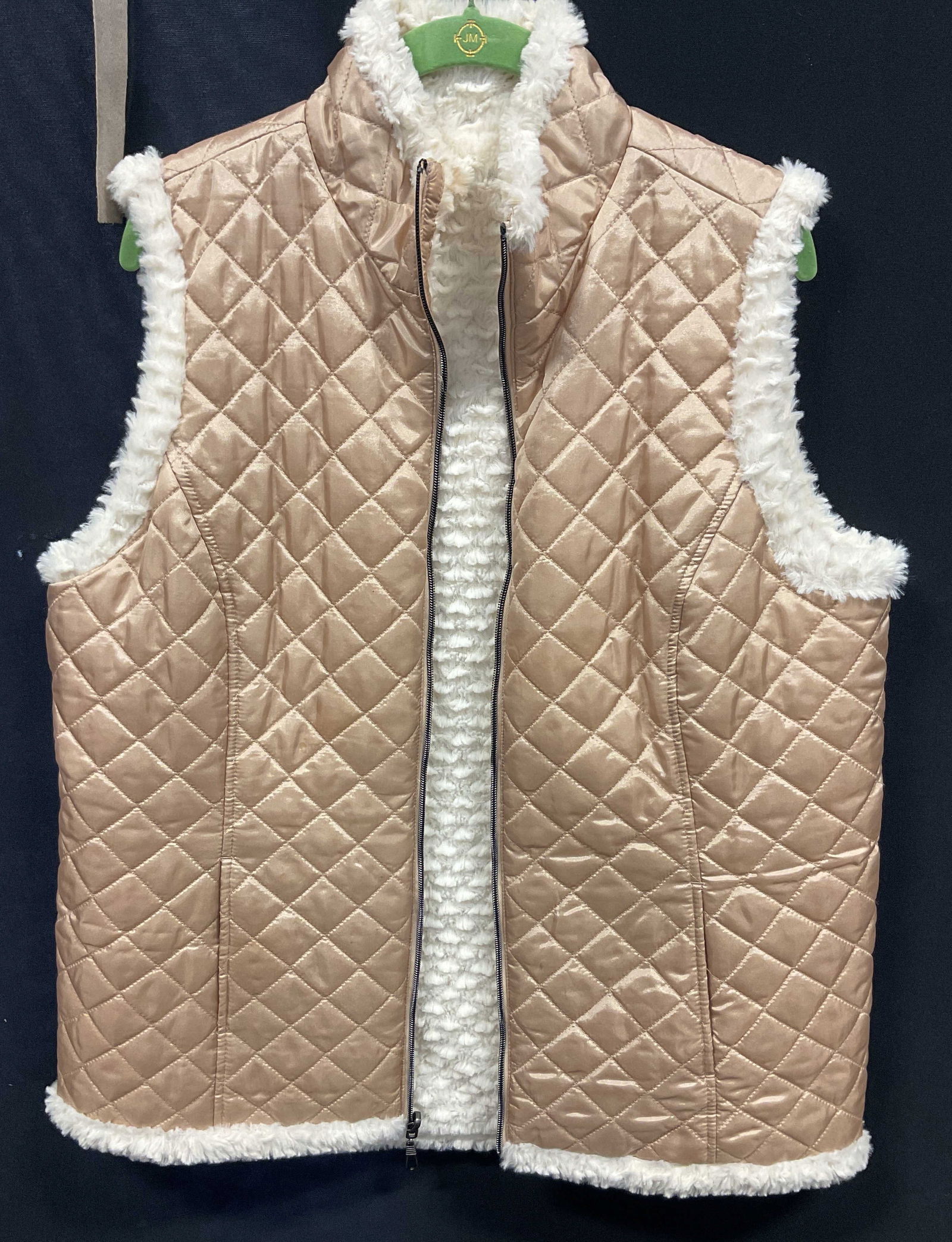 Denim + Company Fuzzy Puffer Zip Up Vest: Denim + Company fuzzy puffer zip up vest. Size M. Shell is nylon and polyester blend. Lining is polyester faux fur. Collared vest. Front pockets. Zipper in front going top to bottom. Champagne and whi