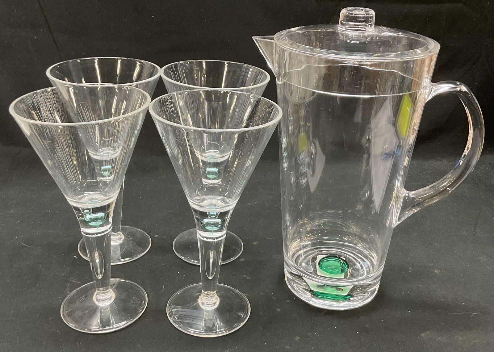 Set 5 Lucite Cocktail Glasses & Pitcher (1 of 10)